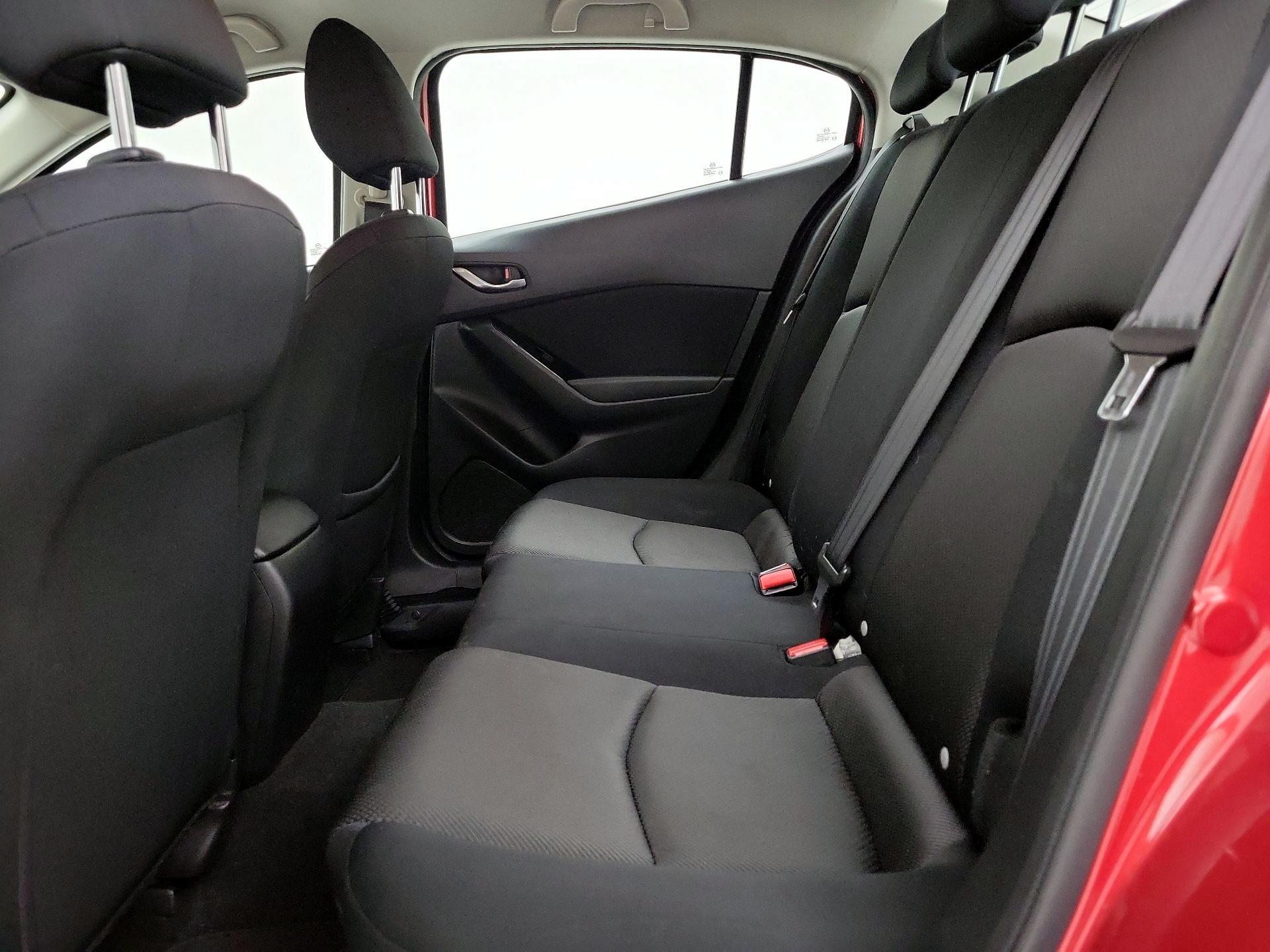 Thumbnail: 2017 Mazda Mazda3 - 19