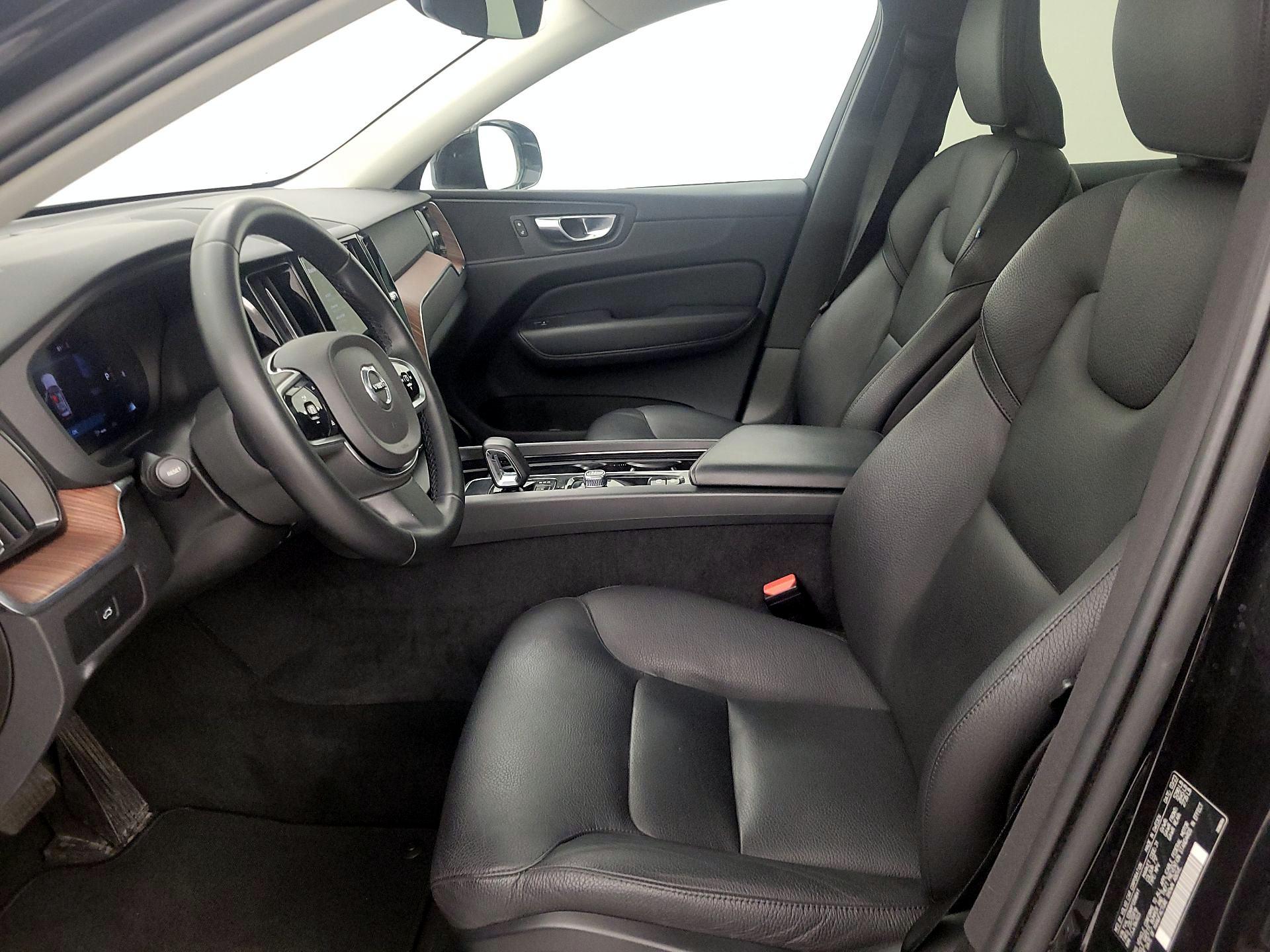 Thumbnail: 2023 Volvo XC60 - 11