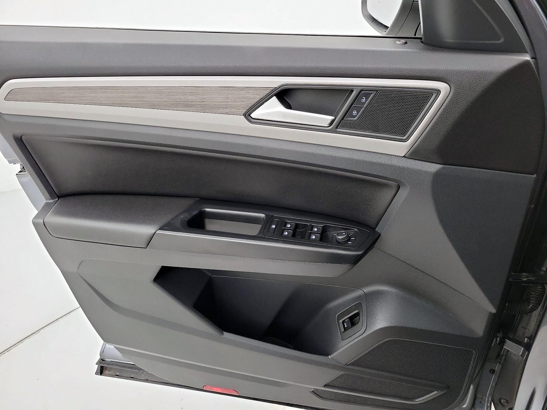 Thumbnail: 2021 Volkswagen Atlas - 12