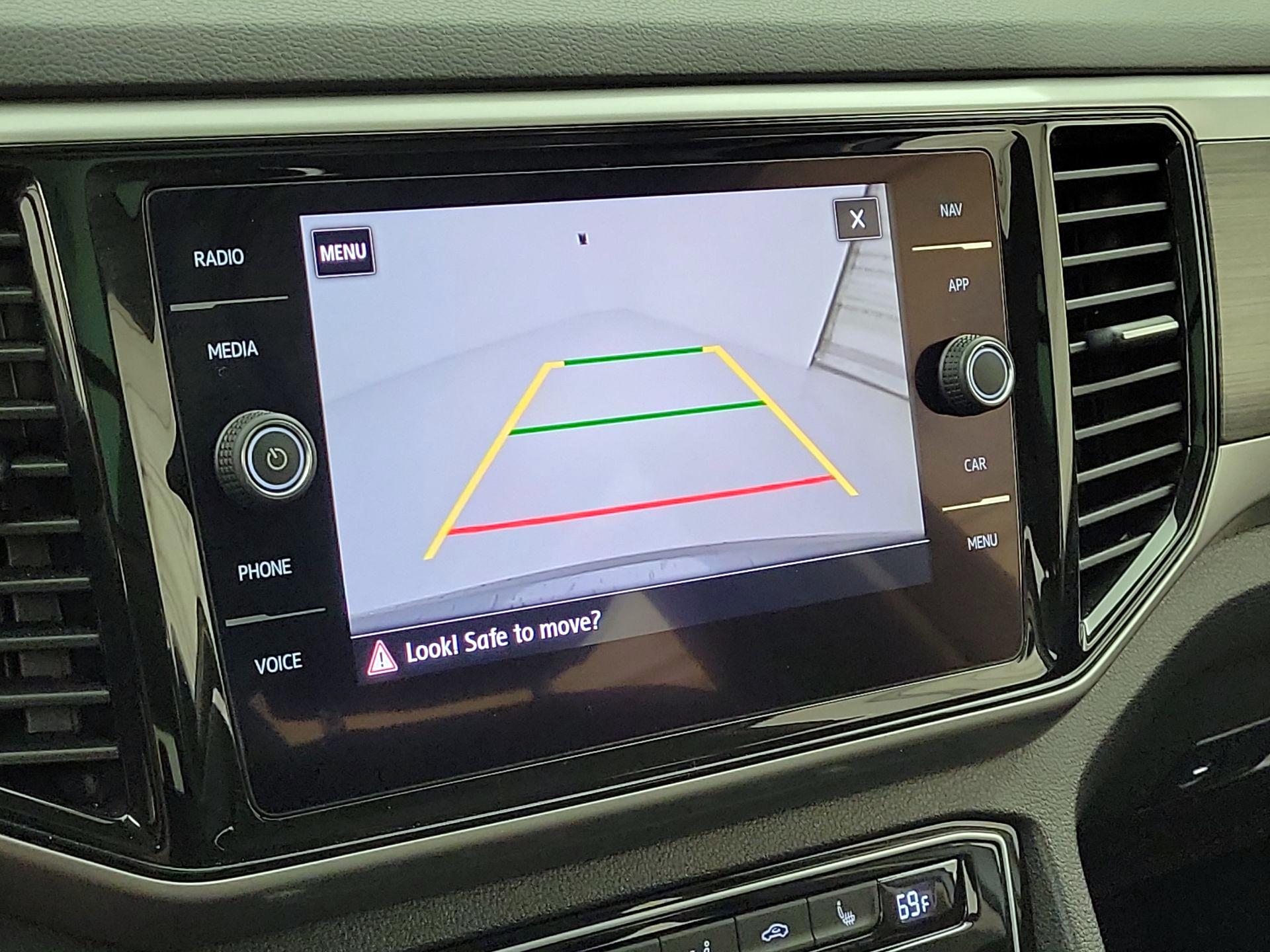 Thumbnail: 2021 Volkswagen Atlas - 15