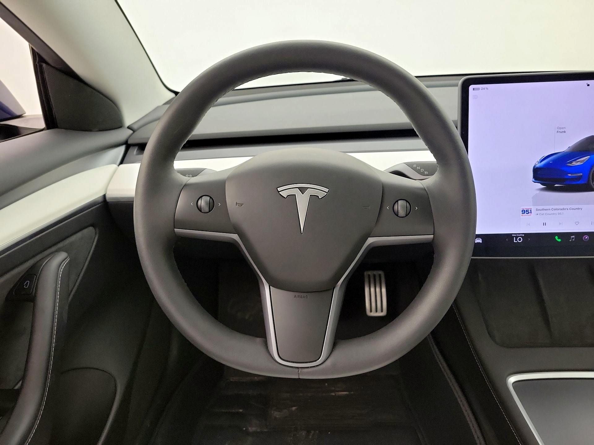 Thumbnail: 2023 Tesla Model 3 - 10