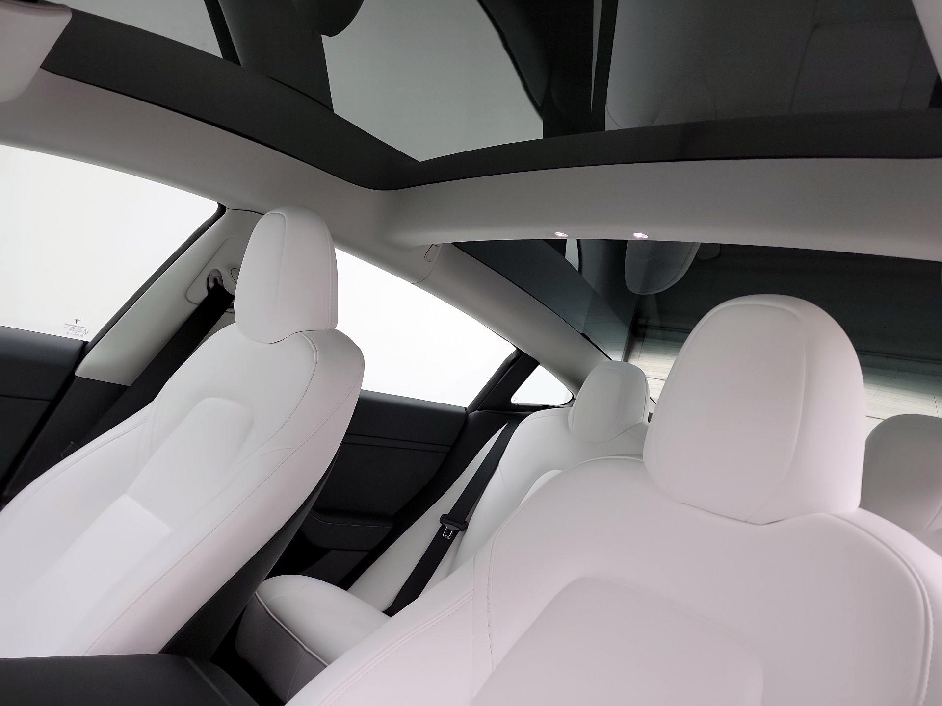 Thumbnail: 2023 Tesla Model 3 - 18