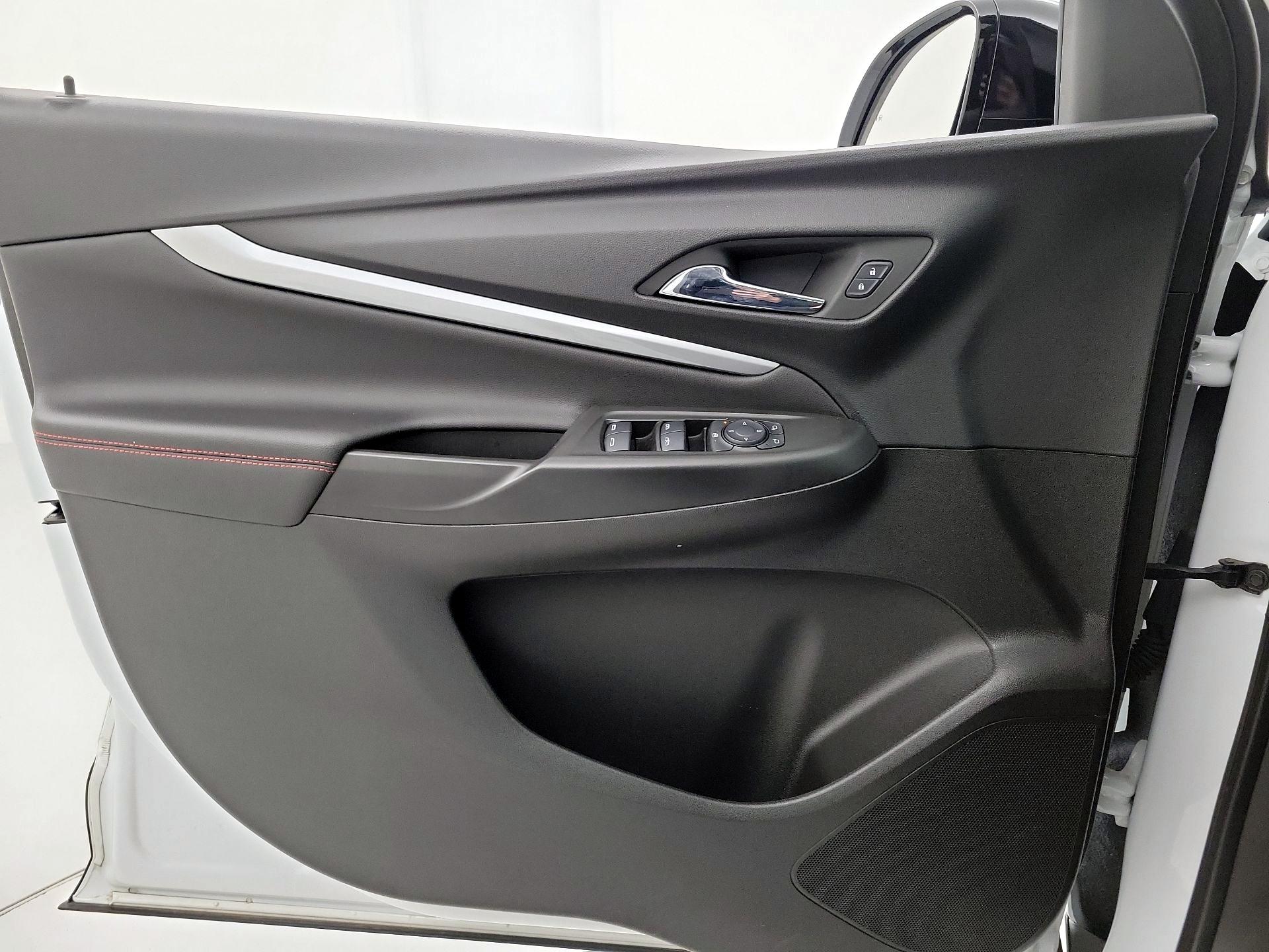 Thumbnail: 2023 Chevrolet Bolt EUV - 12