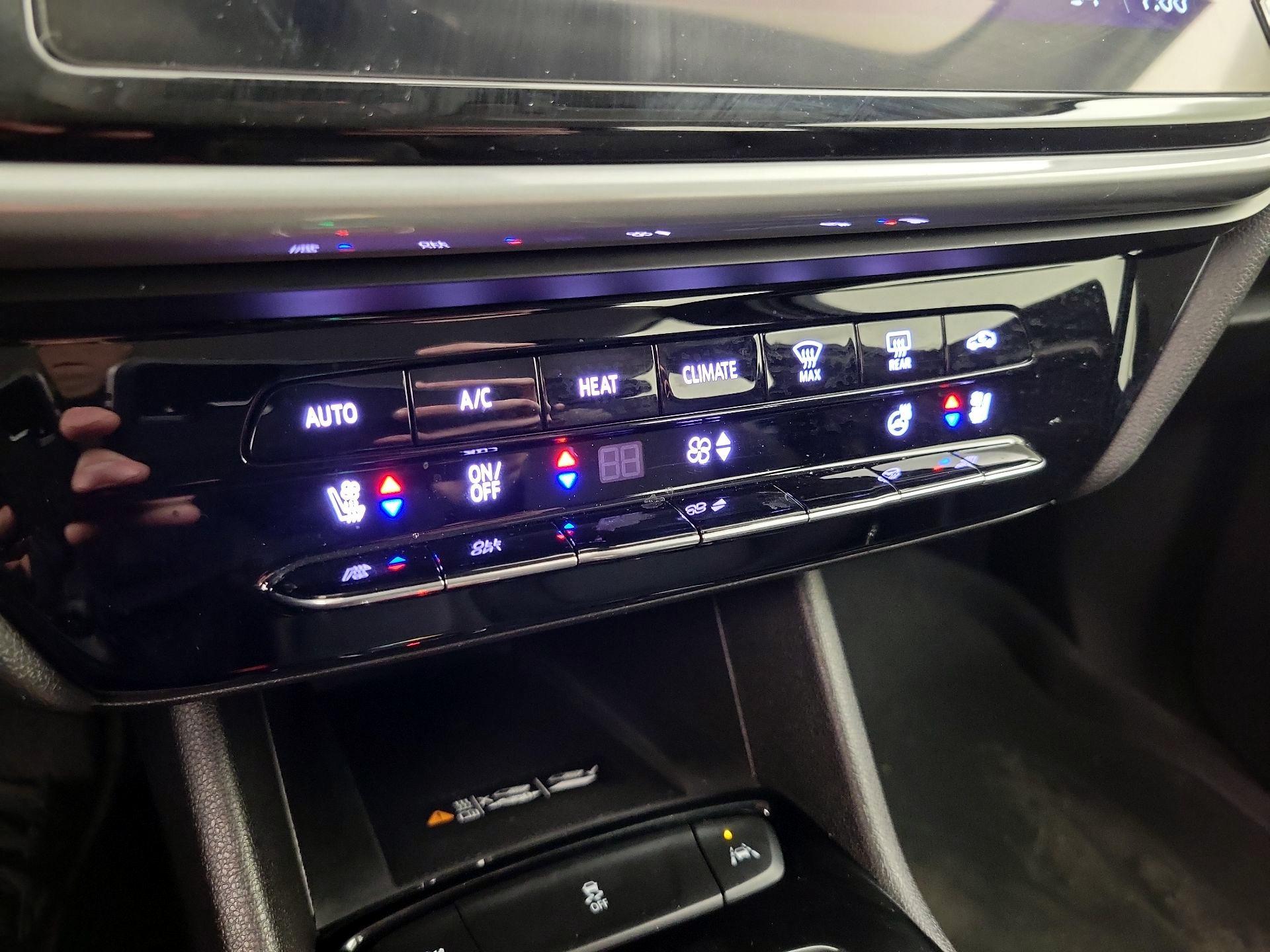 Thumbnail: 2023 Chevrolet Bolt EUV - 16