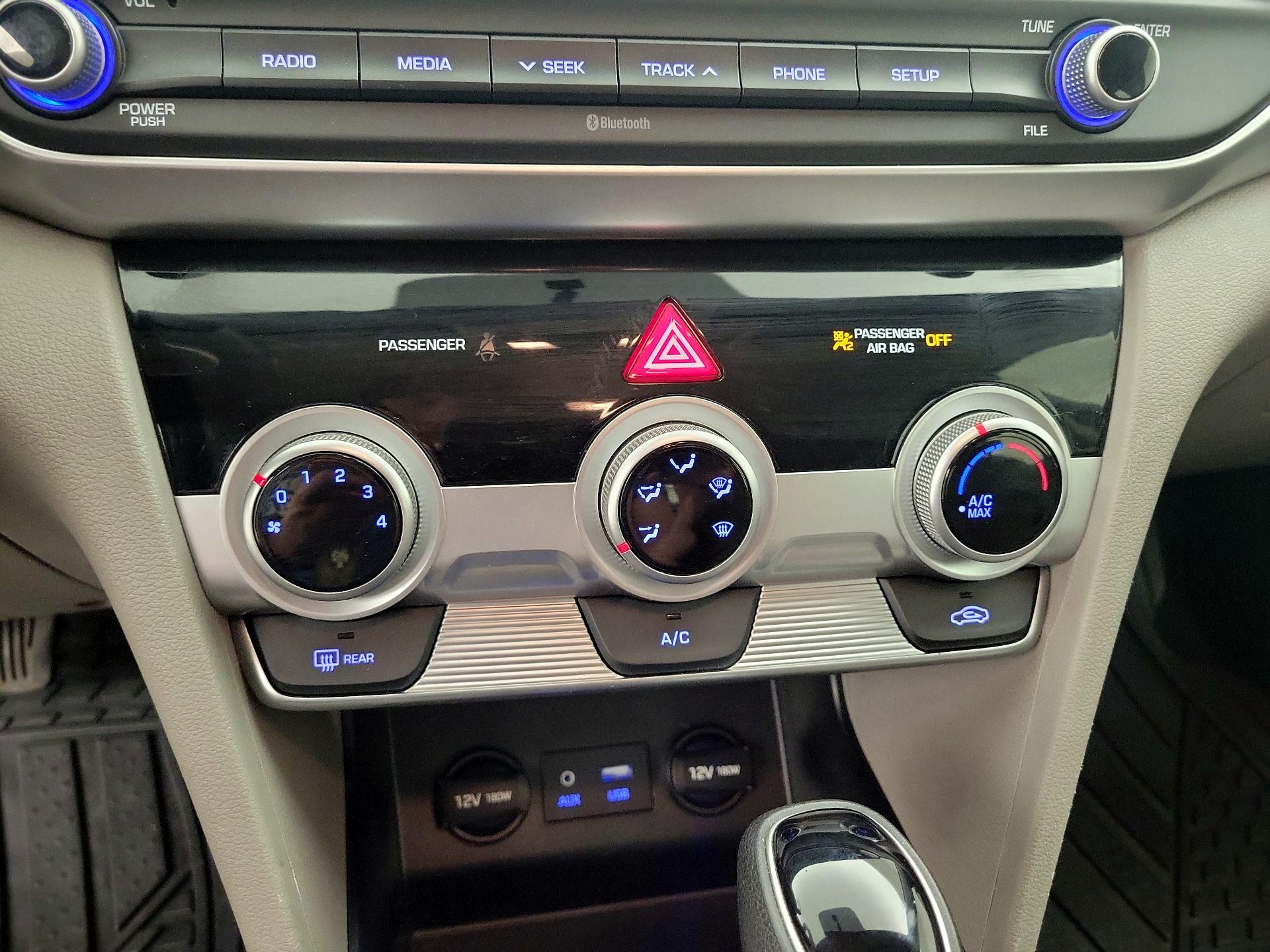 Thumbnail: 2019 Hyundai Elantra - 16