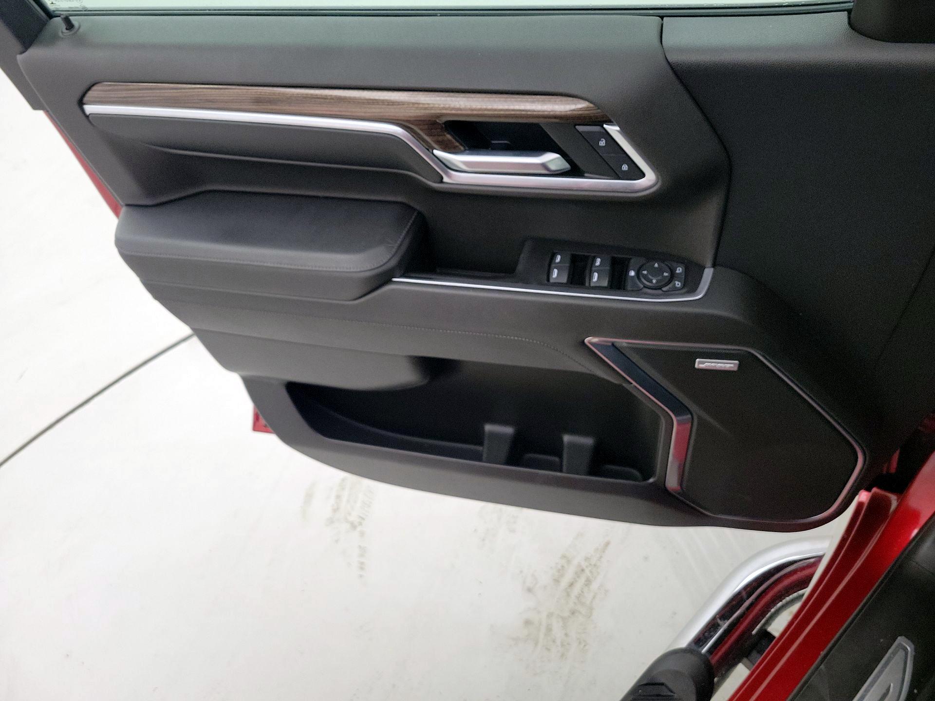 Thumbnail: 2022 Chevrolet Silverado 1500 - 12