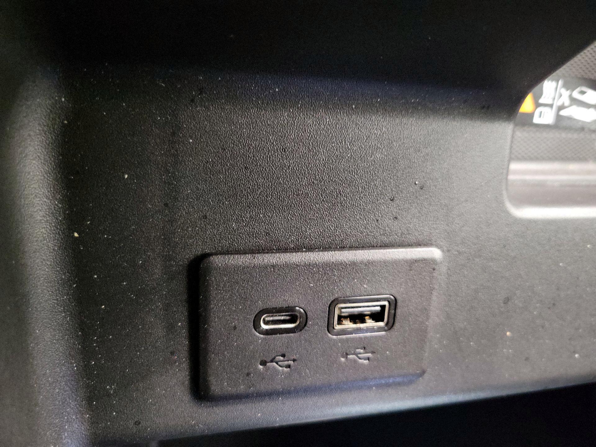 Thumbnail: 2022 Chevrolet Silverado 1500 - 18