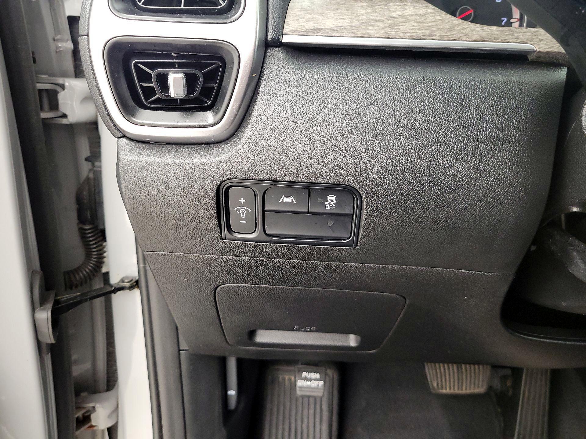 Thumbnail: 2022 Kia Sorento - 13