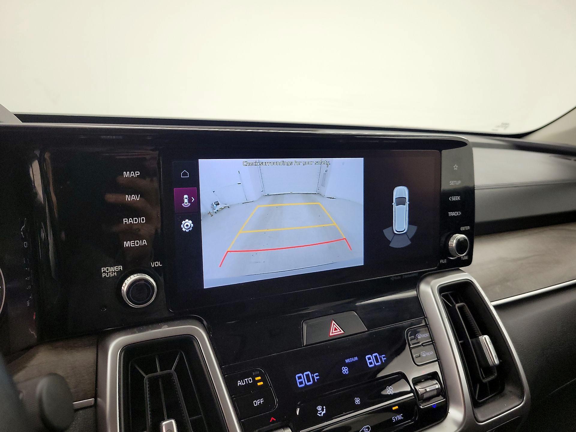 Thumbnail: 2022 Kia Sorento - 15