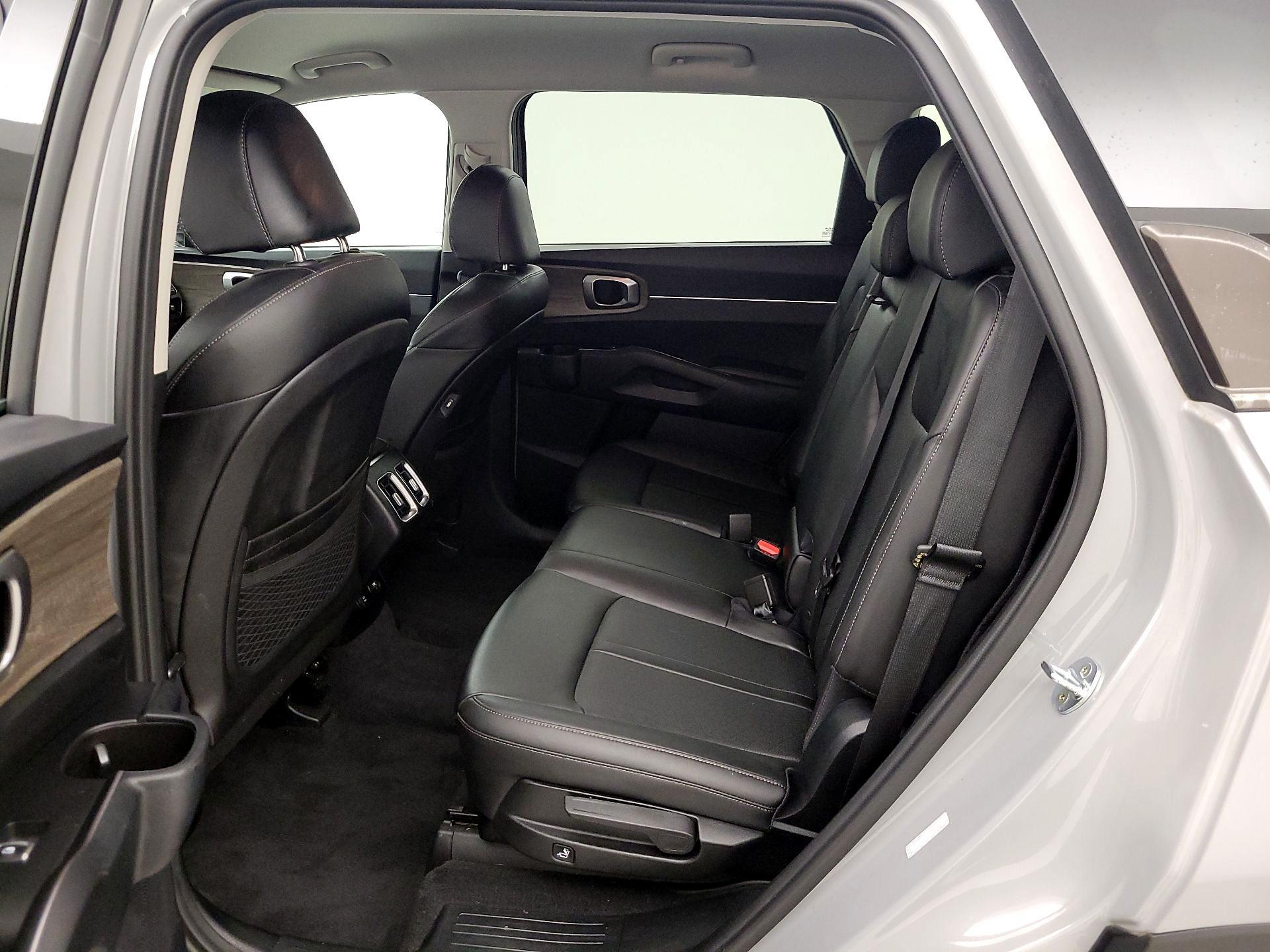 Thumbnail: 2022 Kia Sorento - 20