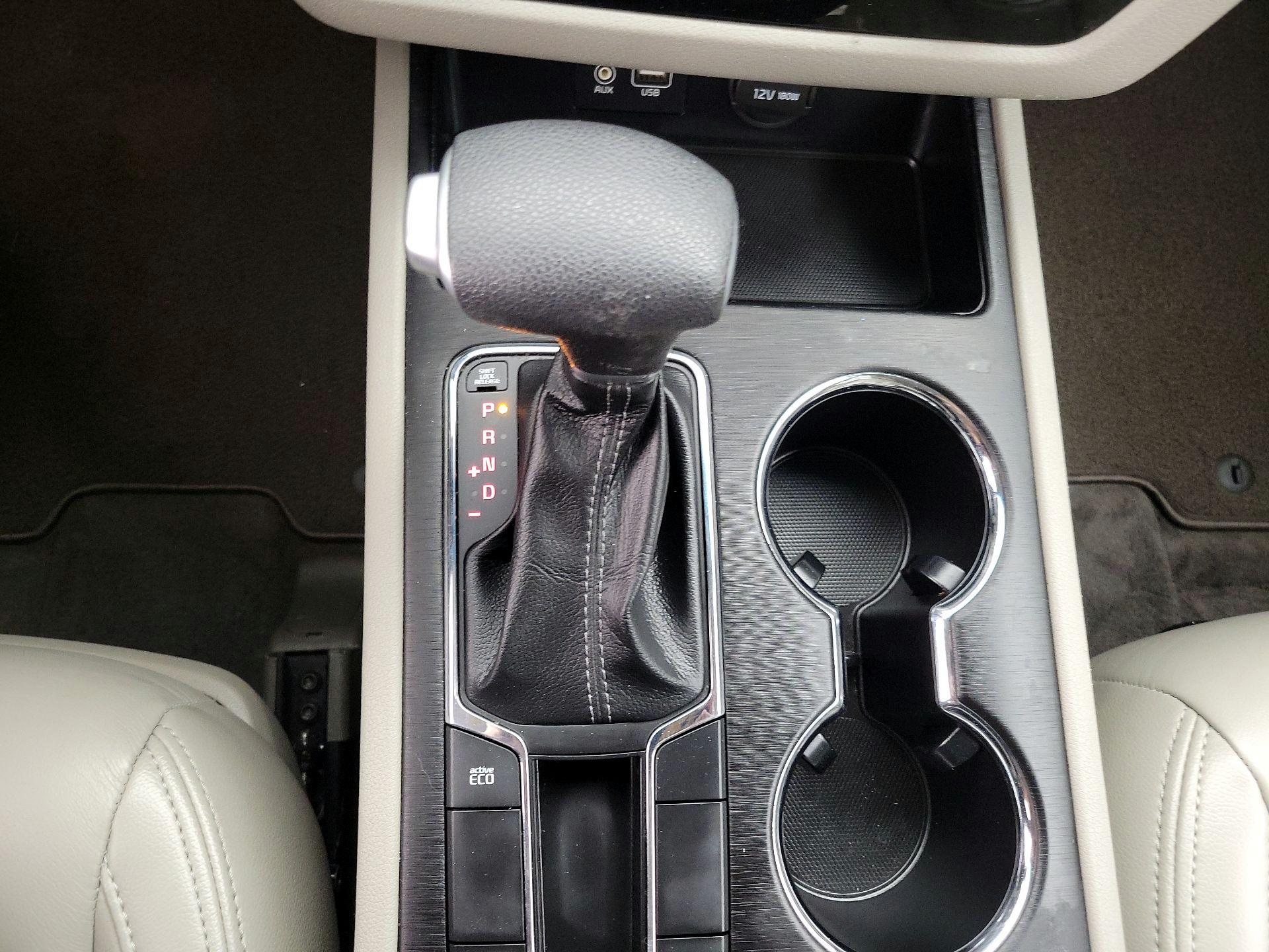 Thumbnail: 2020 Kia Sedona - 17