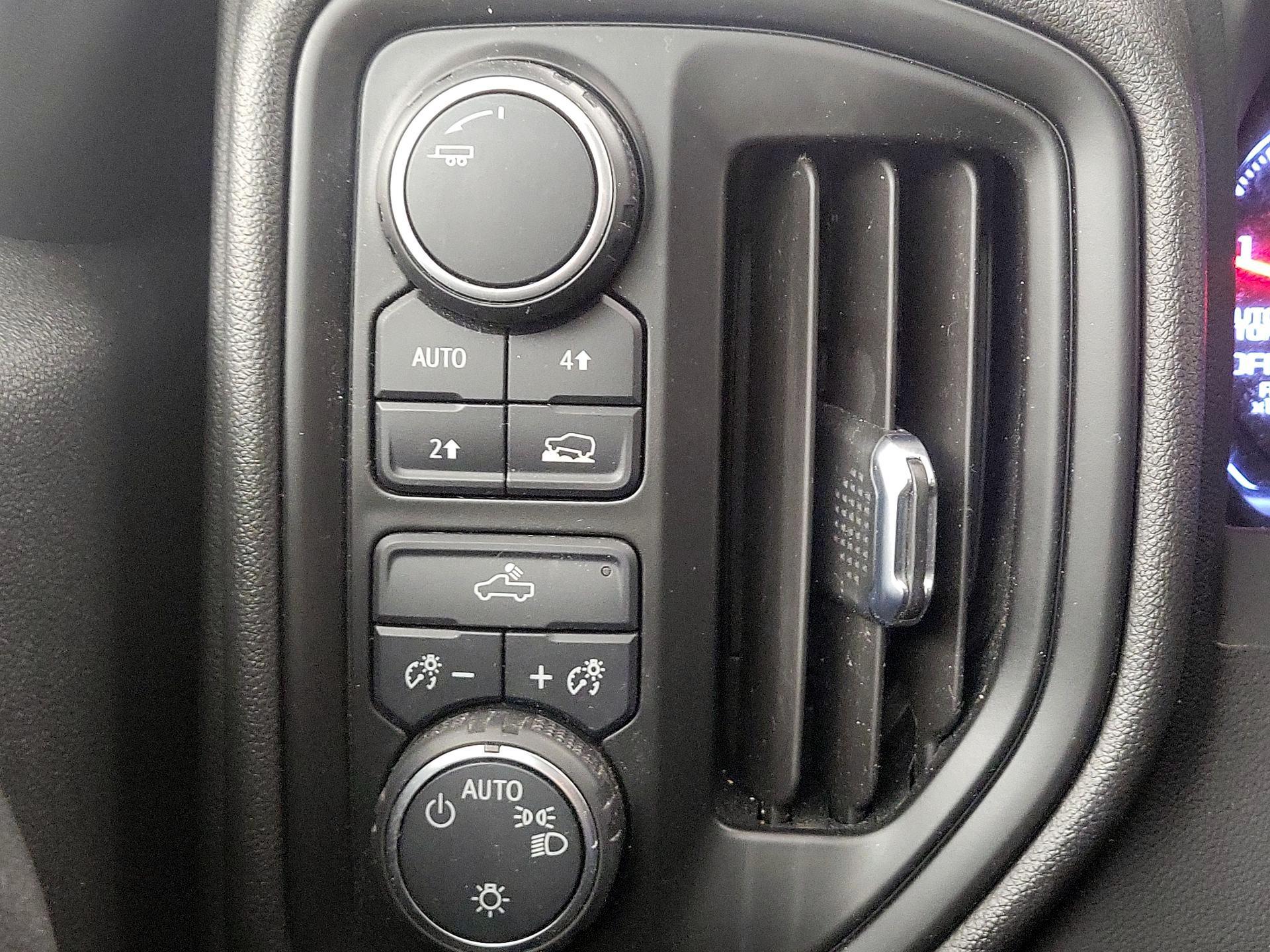 Thumbnail: 2022 Chevrolet Silverado 1500 - 13