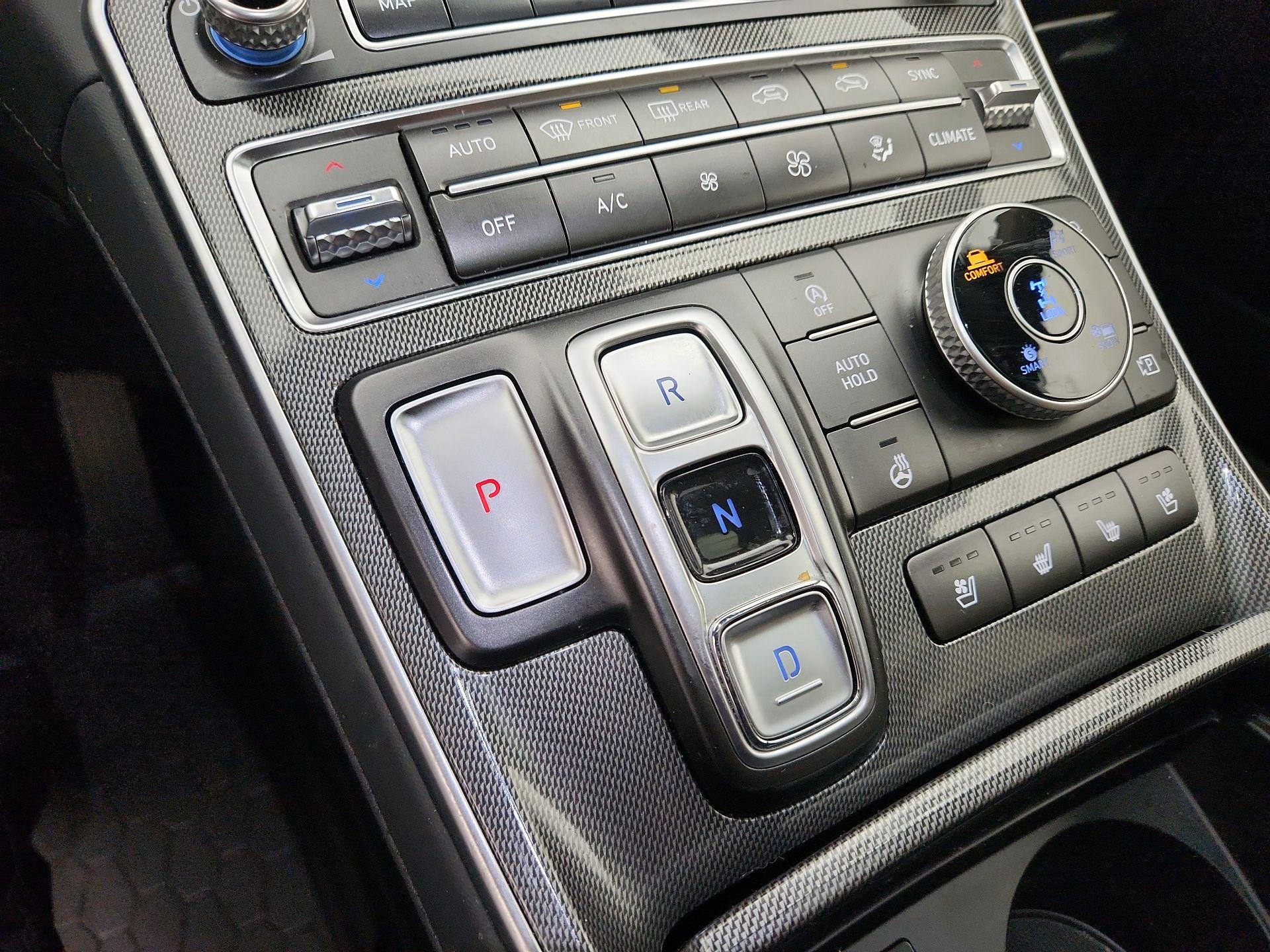 Thumbnail: 2023 Hyundai Santa Fe - 18