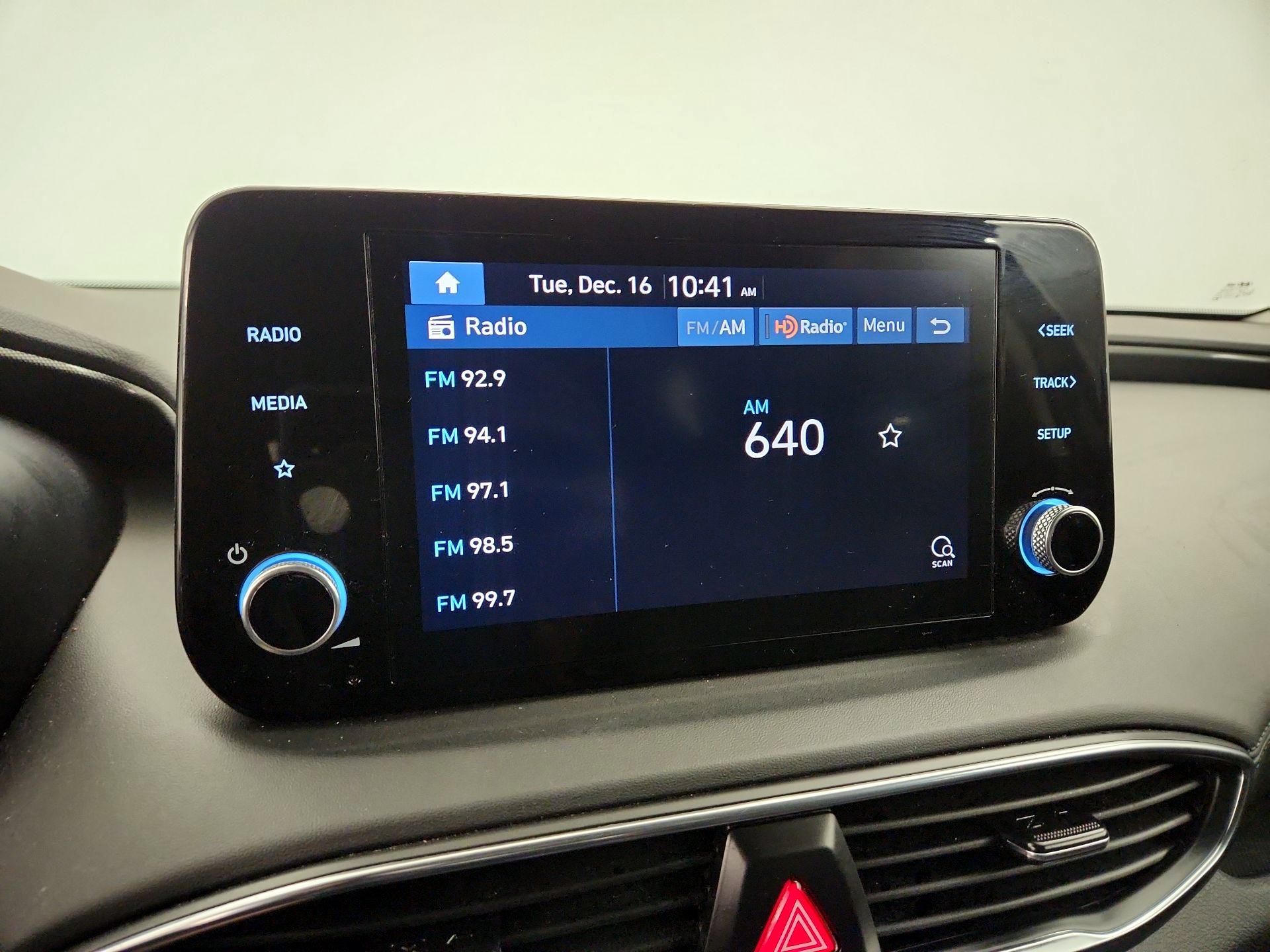 Thumbnail: 2023 Hyundai Santa Fe - 15