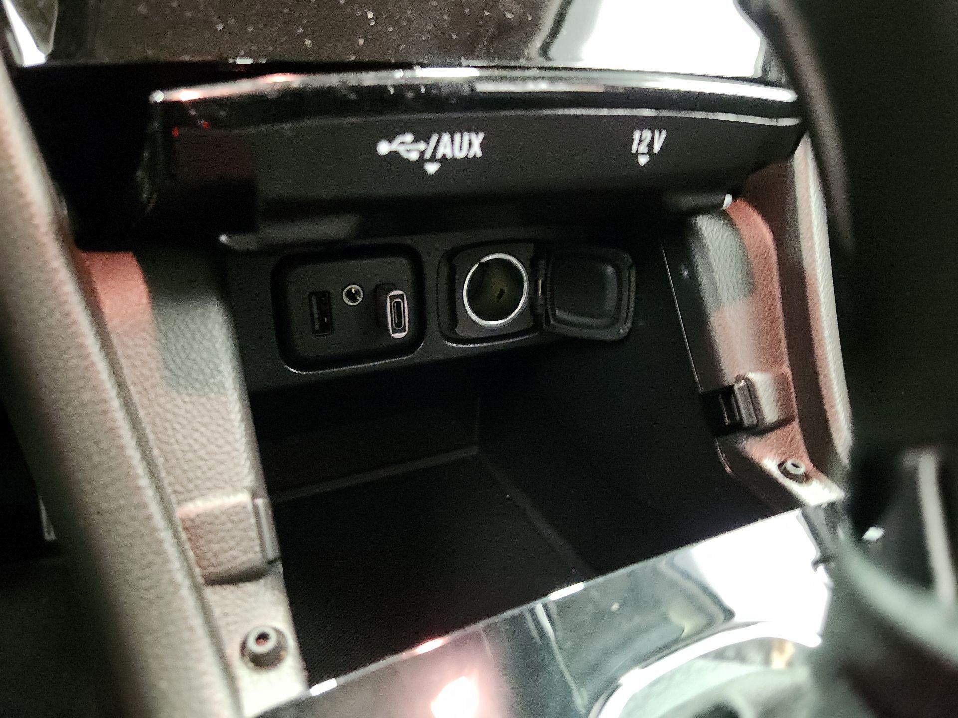 Thumbnail: 2022 Buick Encore - 18