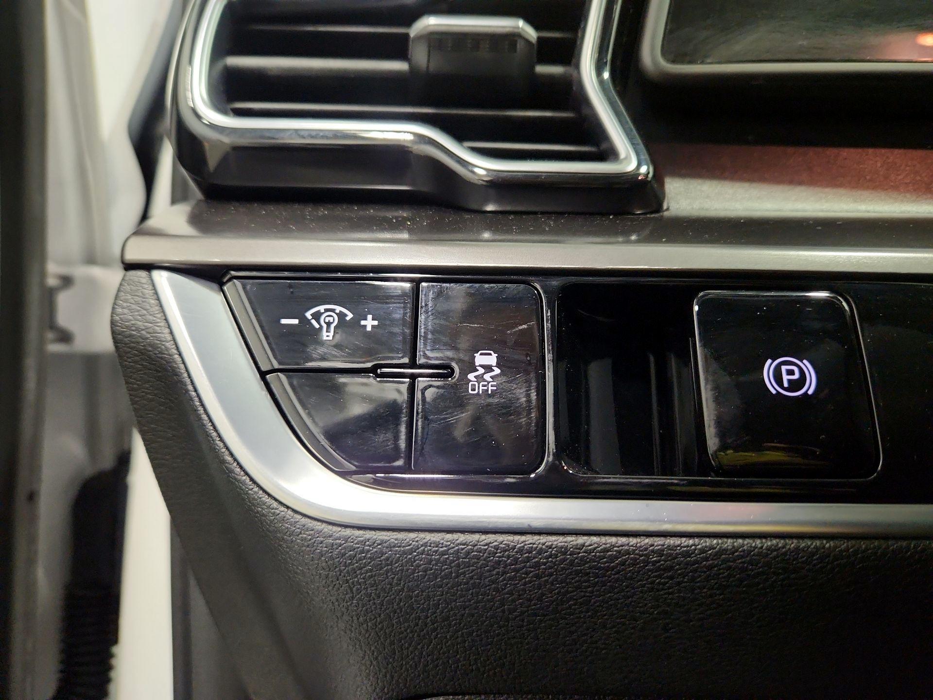 Thumbnail: 2023 Kia Sportage - 13