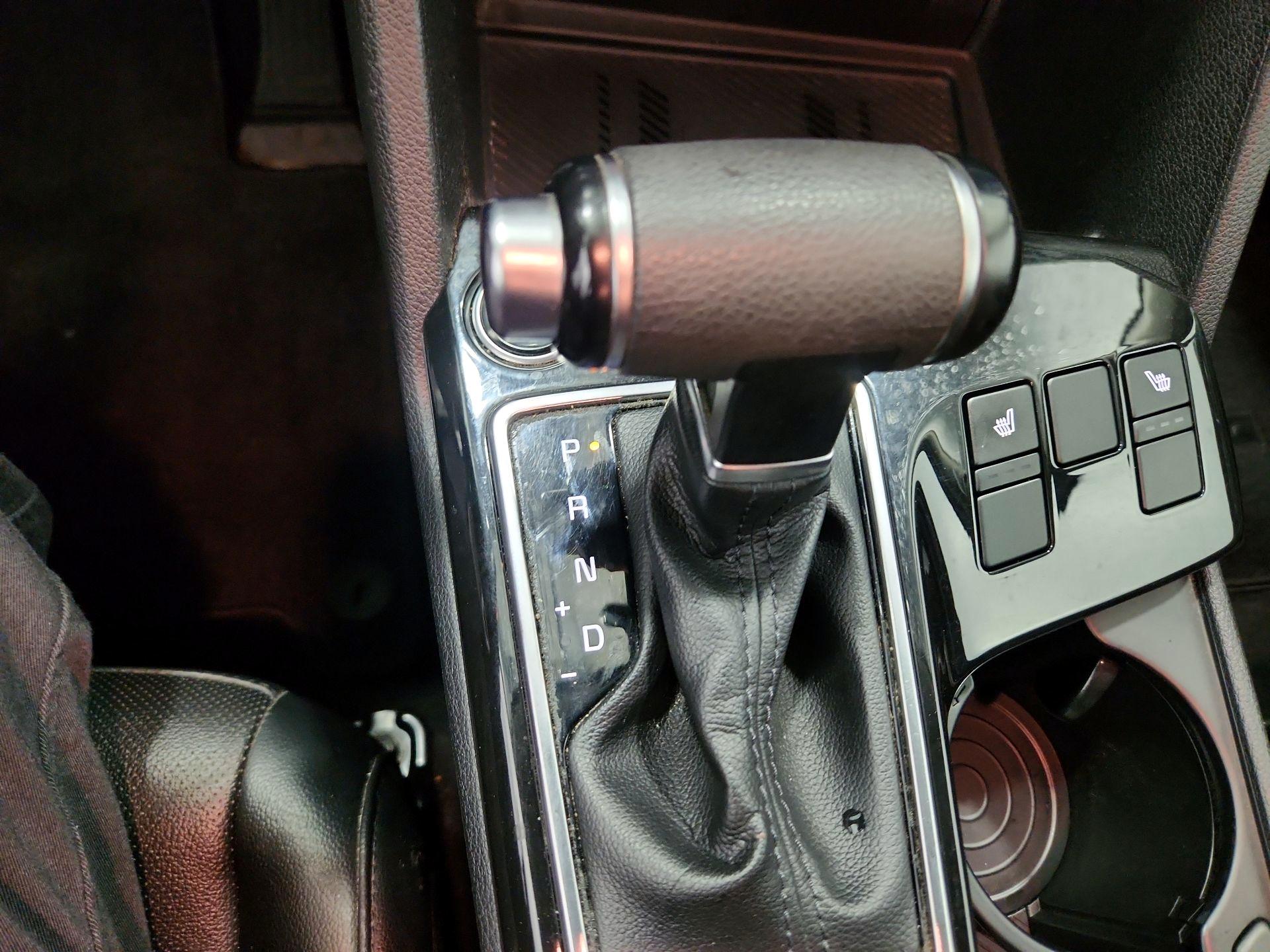 Thumbnail: 2023 Kia Sportage - 17