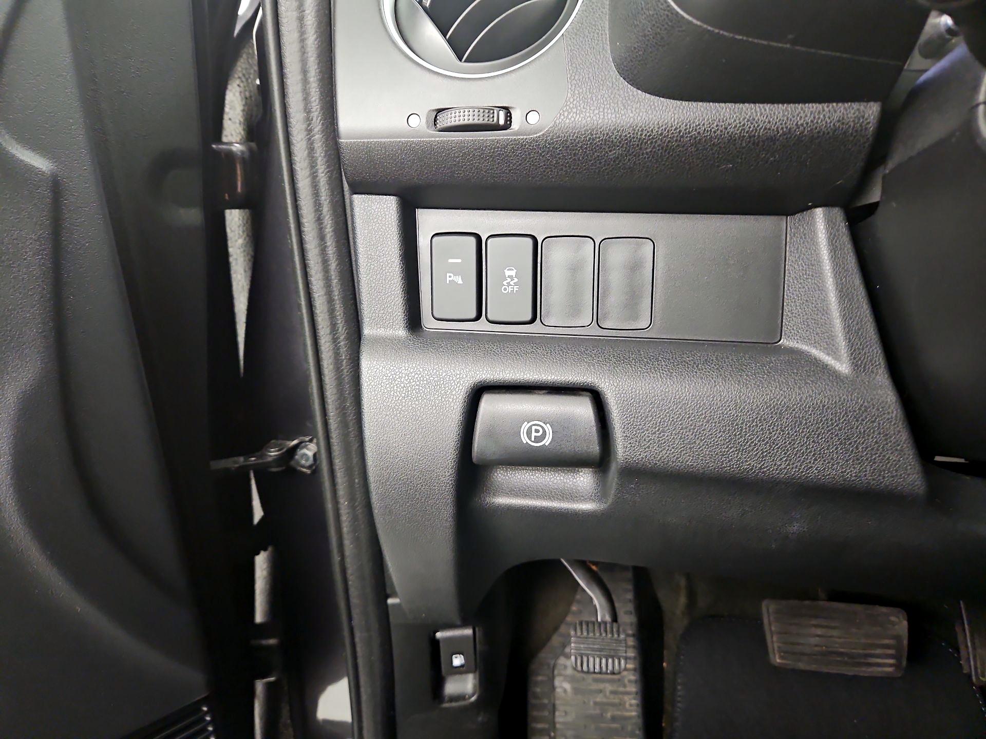 Thumbnail: 2015 Honda Pilot - 13