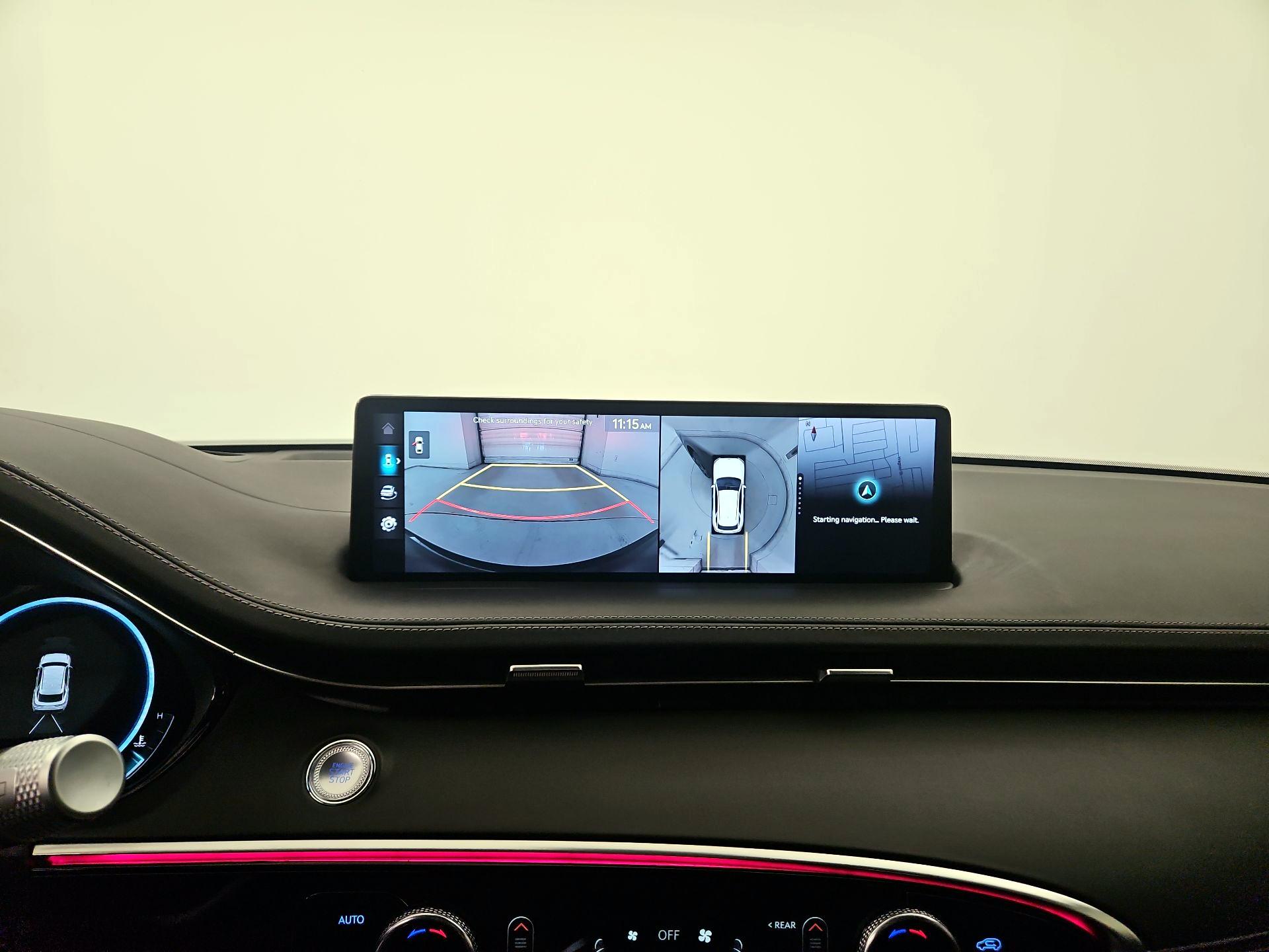 Thumbnail: 2024 Genesis GV70 - 15