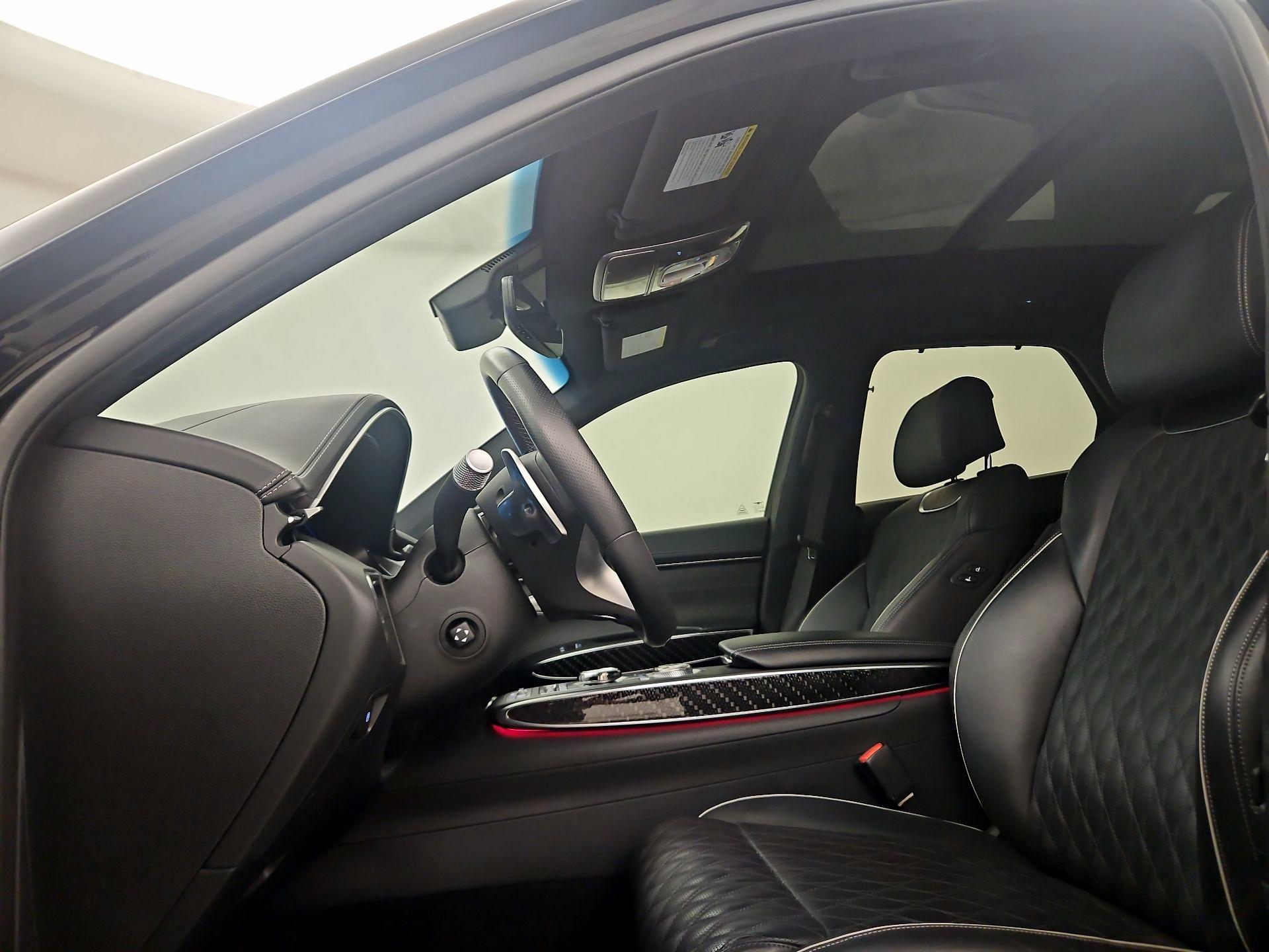 Thumbnail: 2024 Genesis GV70 - 20