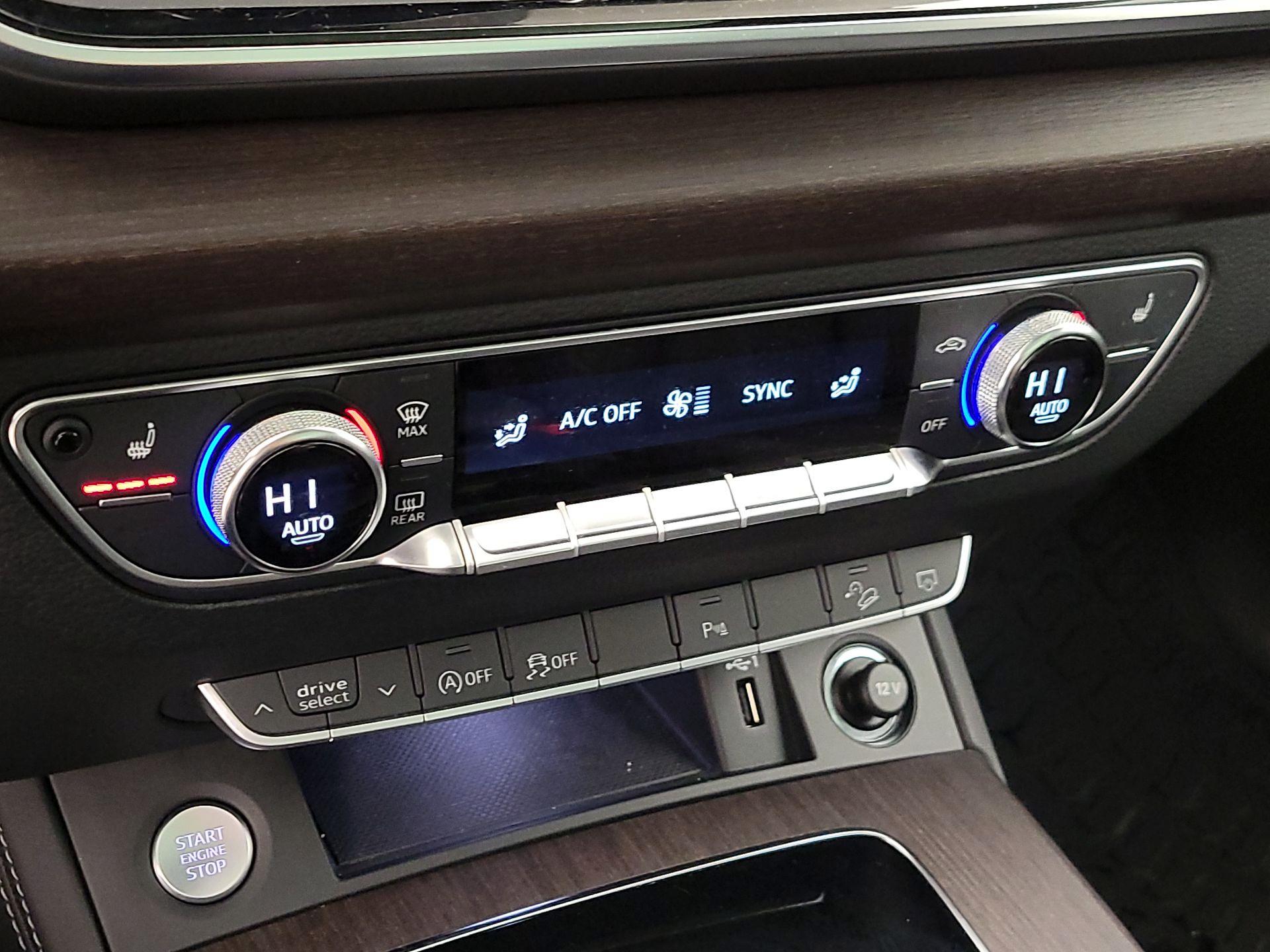 Thumbnail: 2021 Audi Q5 - 16