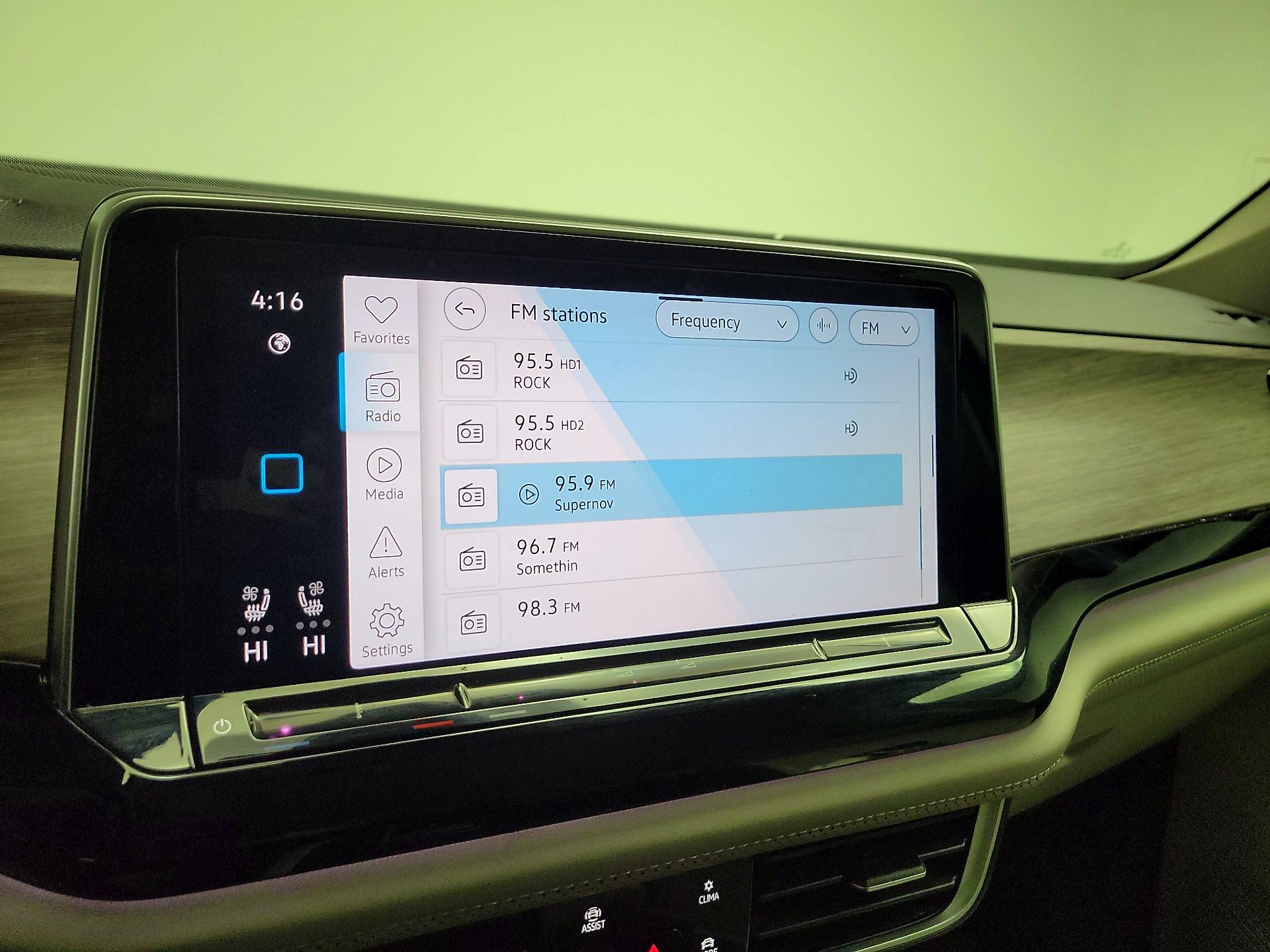 Thumbnail: 2025 Volkswagen Atlas - 14