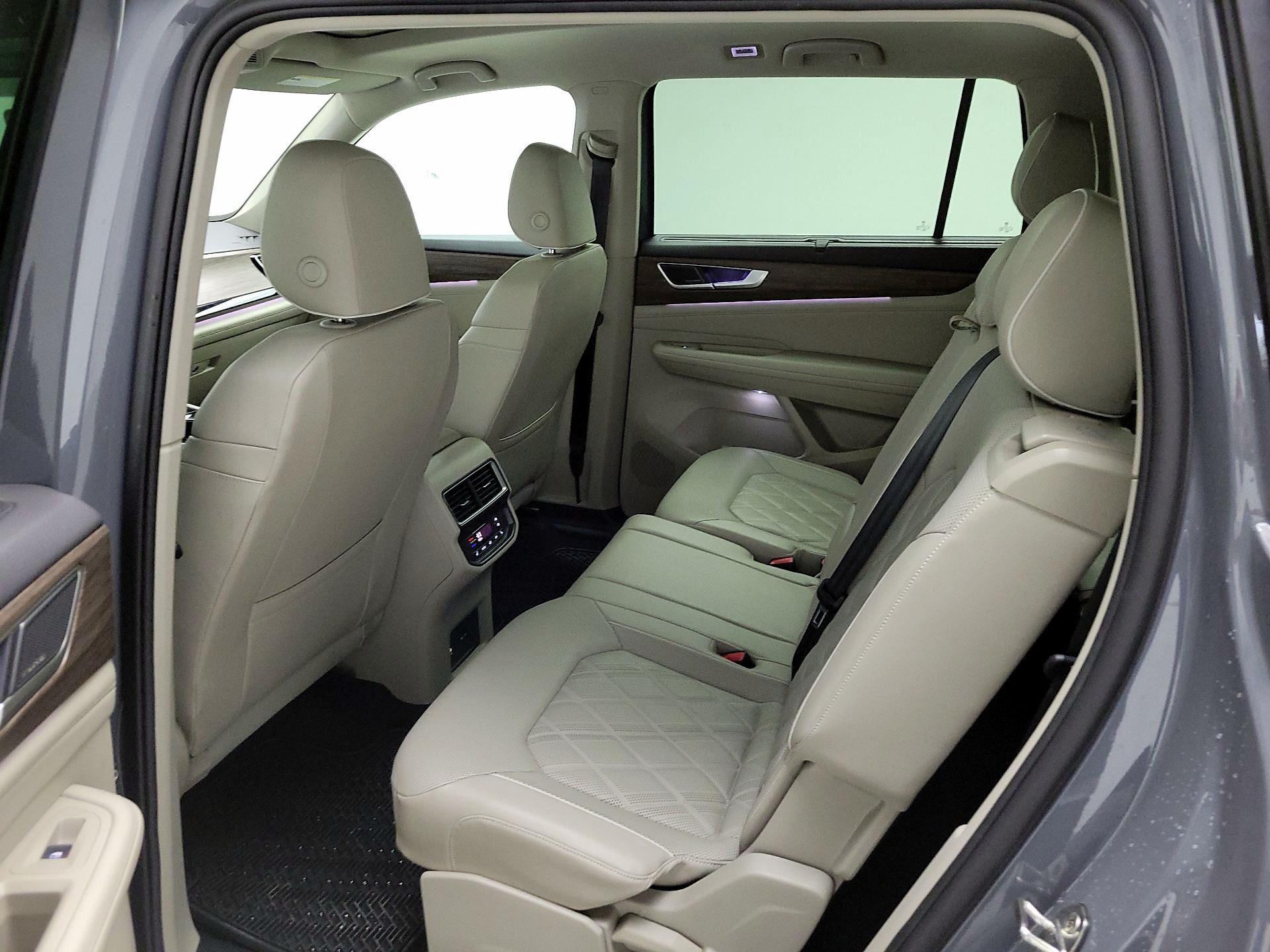 Thumbnail: 2025 Volkswagen Atlas - 17