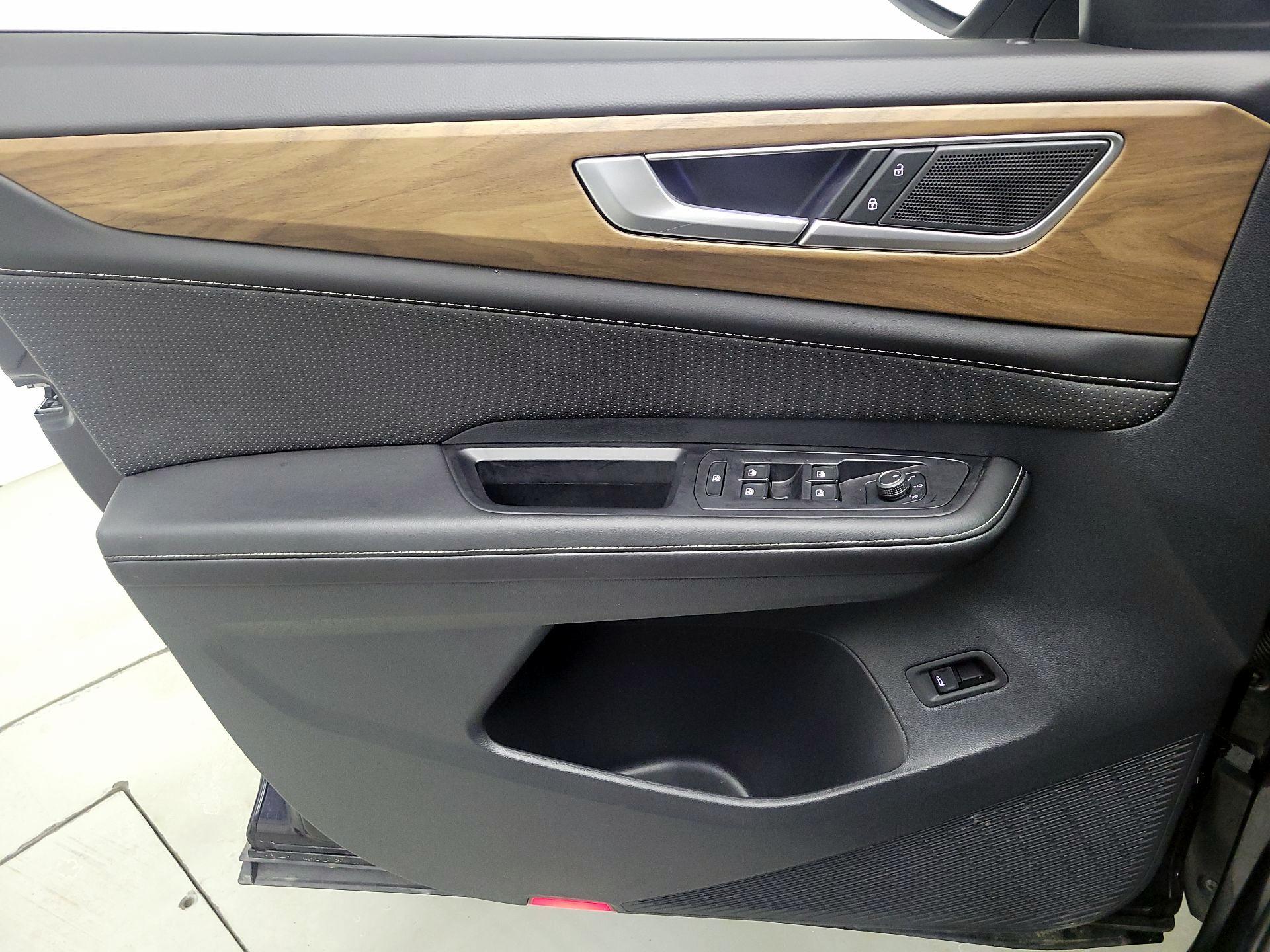 Thumbnail: 2024 Volkswagen Atlas - 12