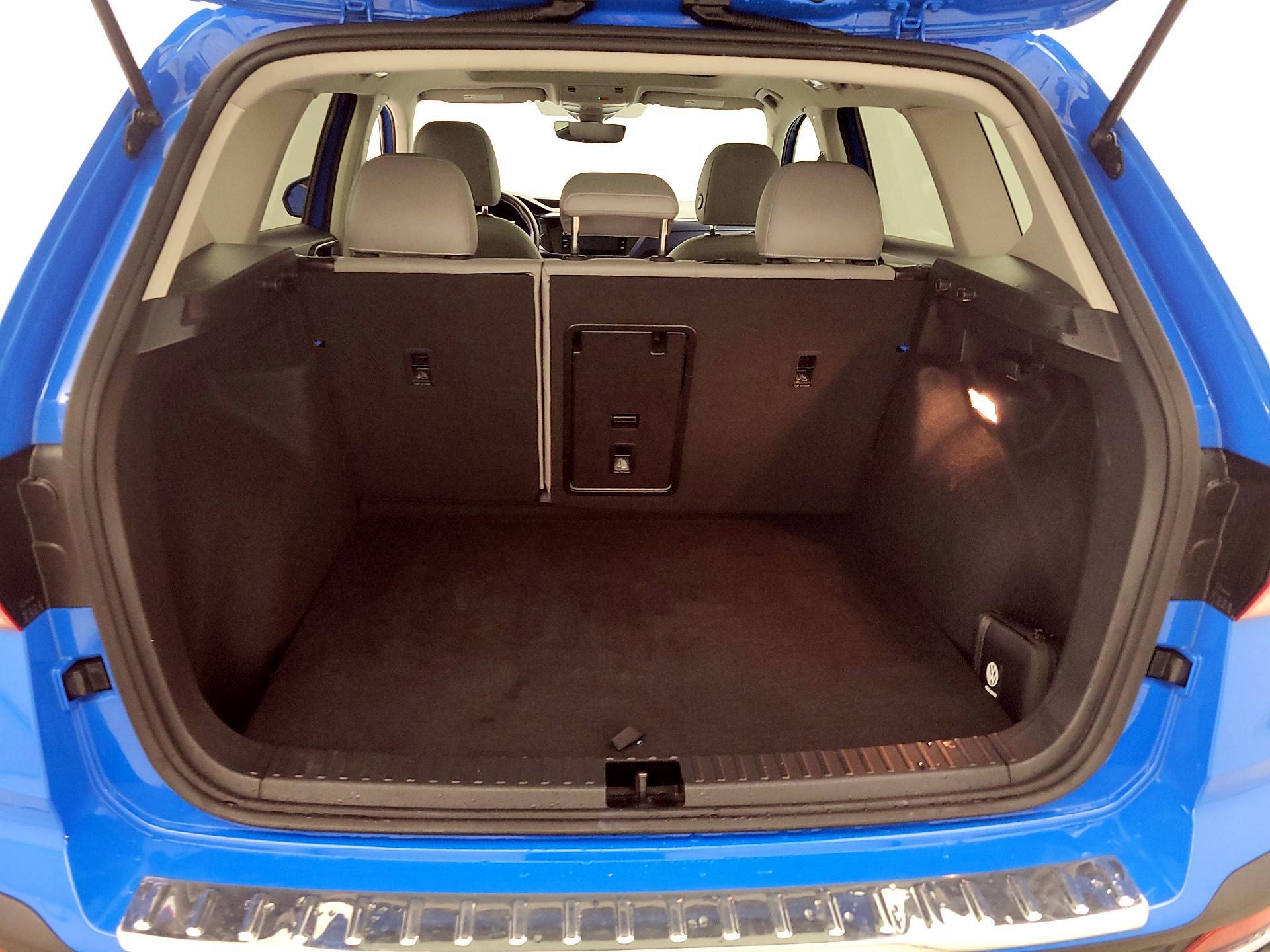 Thumbnail: 2023 Volkswagen Taos - 20