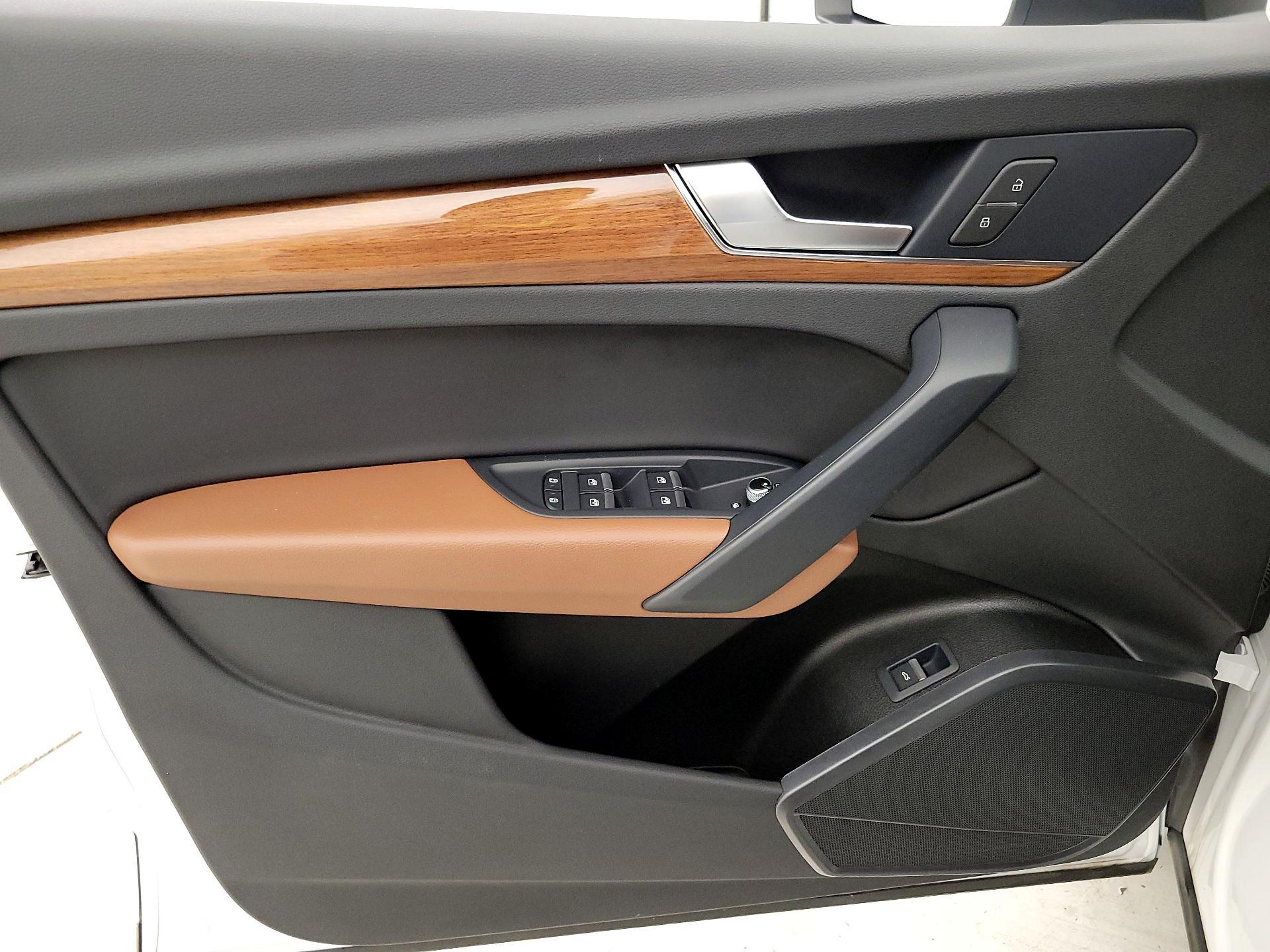 Thumbnail: 2024 Audi Q5 - 12