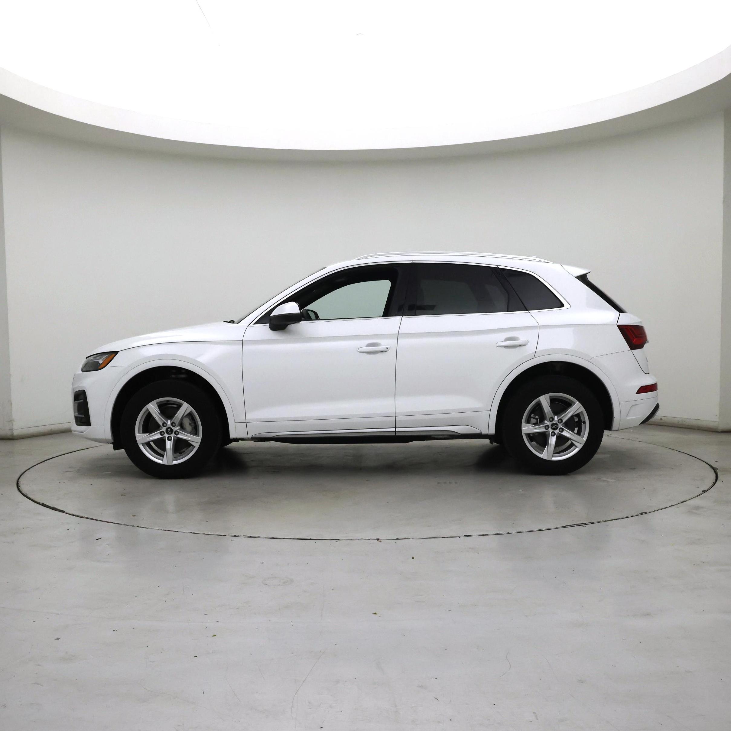 Thumbnail: 2024 Audi Q5 - 3