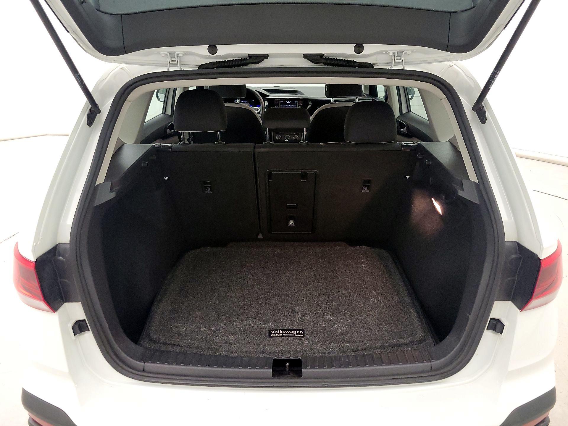 Thumbnail: 2022 Volkswagen Taos - 20