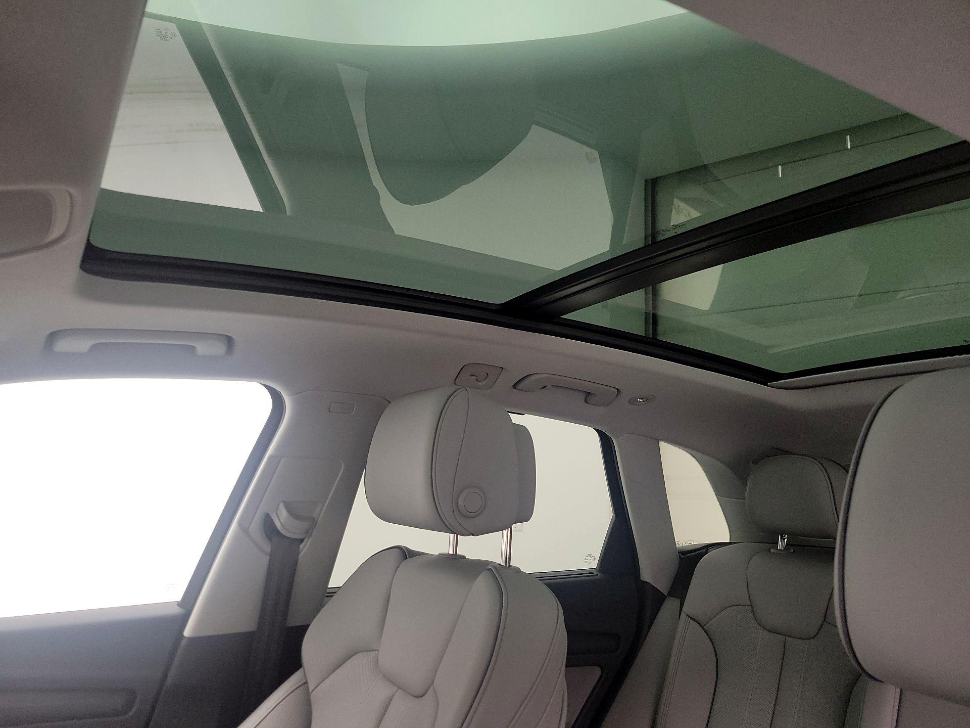 Thumbnail: 2023 Audi Q5 - 20