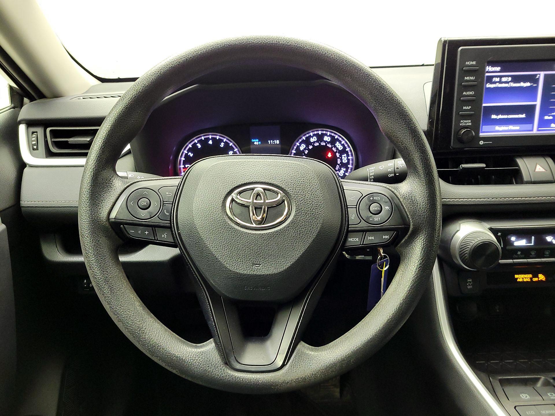 Thumbnail: 2021 Toyota RAV4 - 10