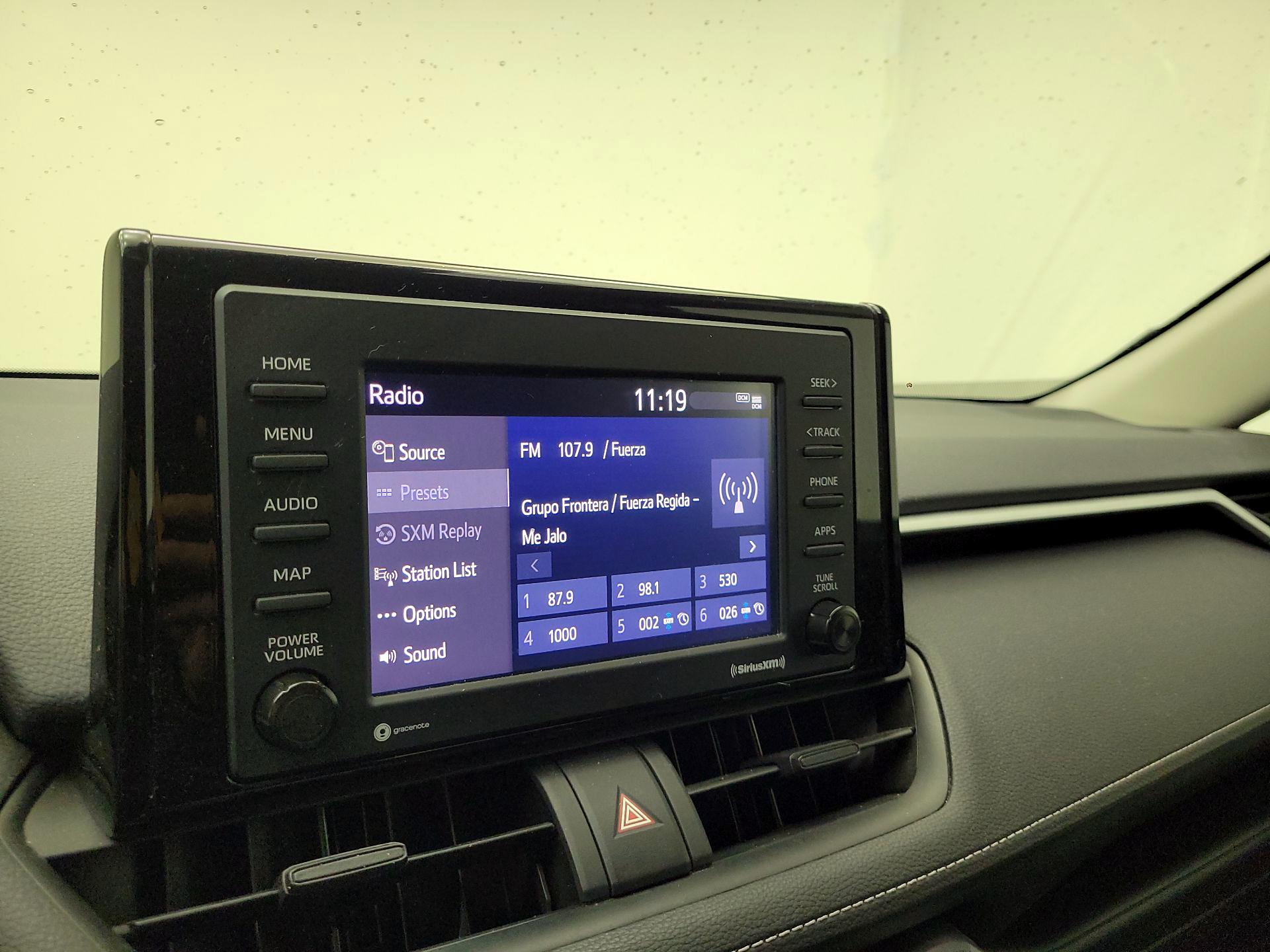 Thumbnail: 2021 Toyota RAV4 - 16