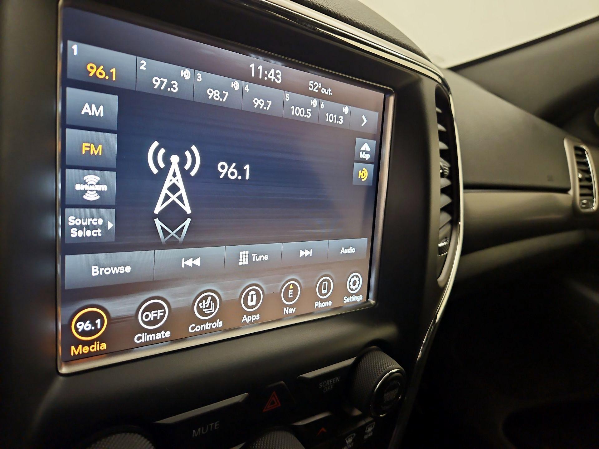 Thumbnail: 2018 Jeep Grand Cherokee - 16