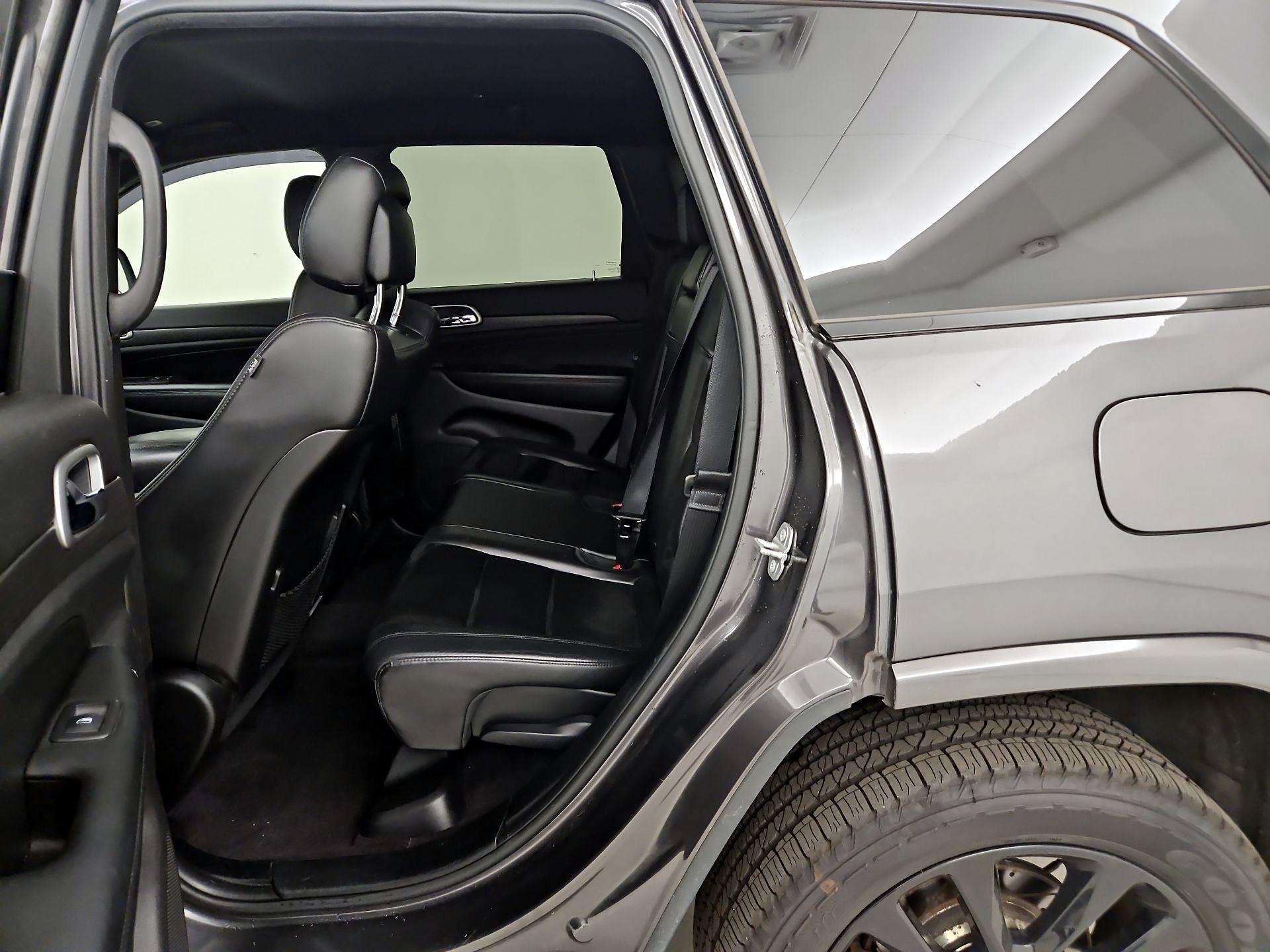 Thumbnail: 2018 Jeep Grand Cherokee - 20