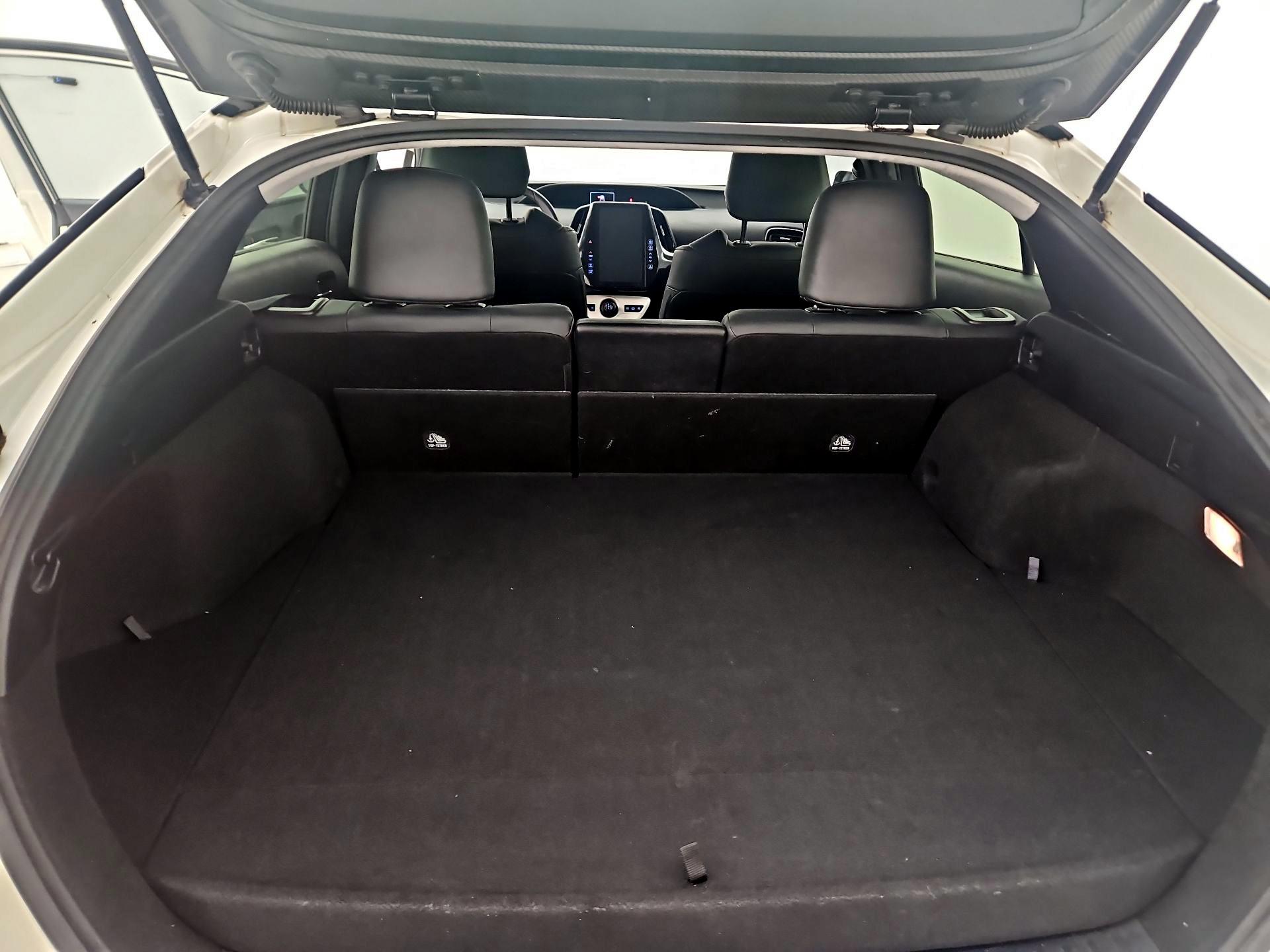 Thumbnail: 2018 Toyota Prius Prime - 20