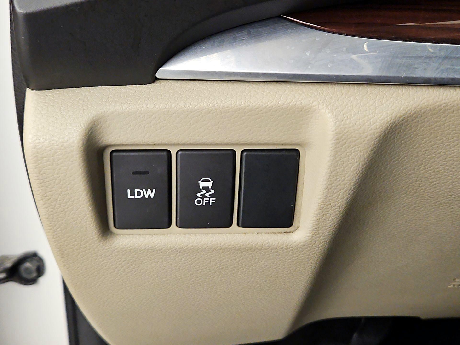 Thumbnail: 2014 Acura MDX - 13