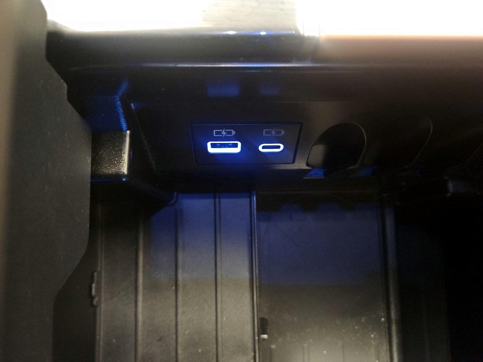 Thumbnail: 2024 Toyota Tundra - 18