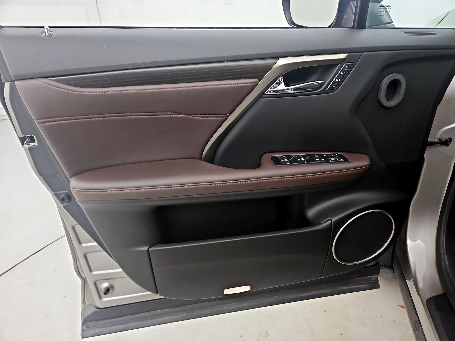 Thumbnail: 2017 Lexus RX - 12