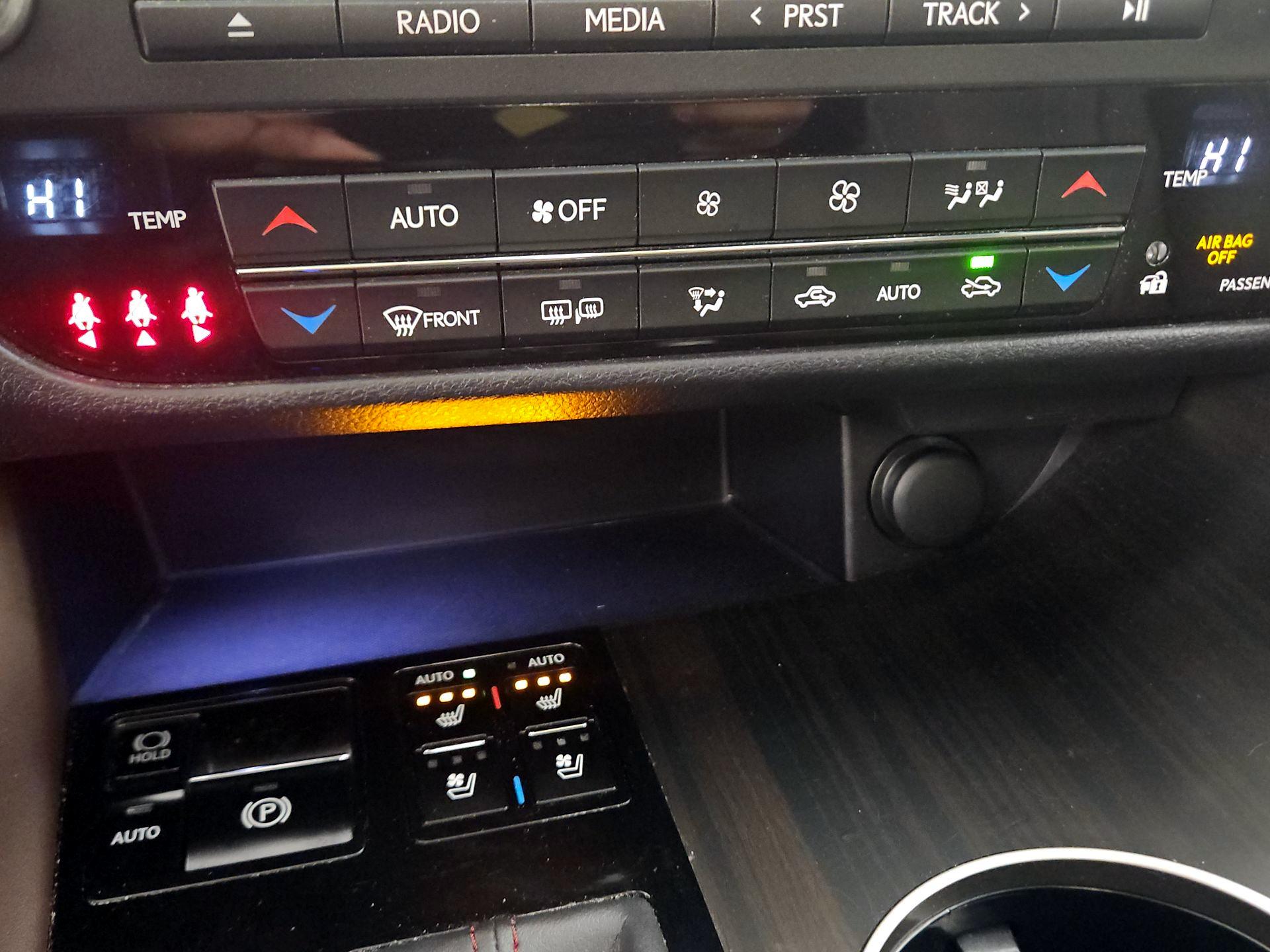 Thumbnail: 2017 Lexus RX - 17