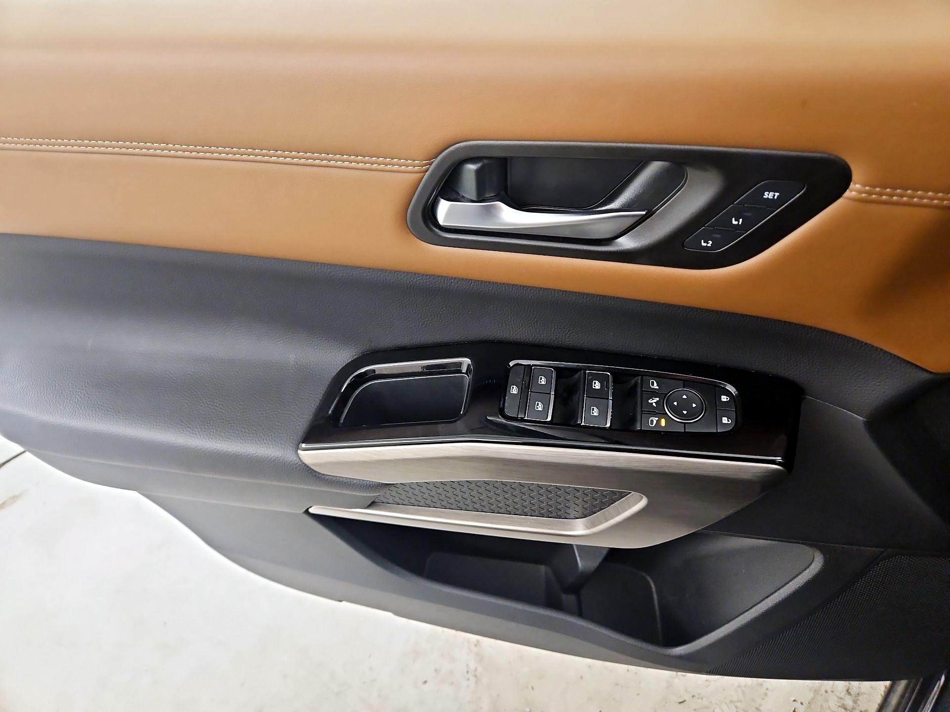 Thumbnail: 2024 Nissan Pathfinder - 12