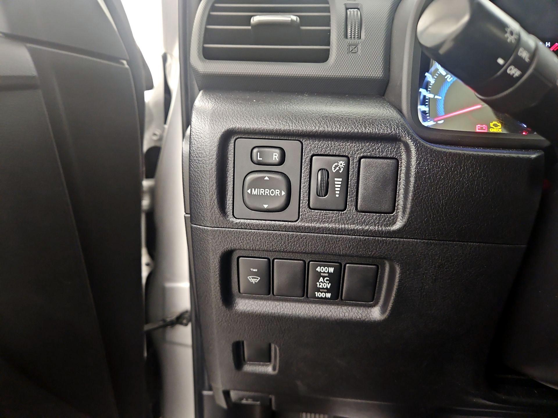 Thumbnail: 2019 Toyota 4Runner - 13