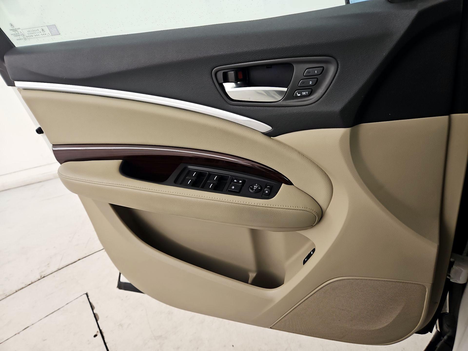 Thumbnail: 2016 Acura MDX - 12