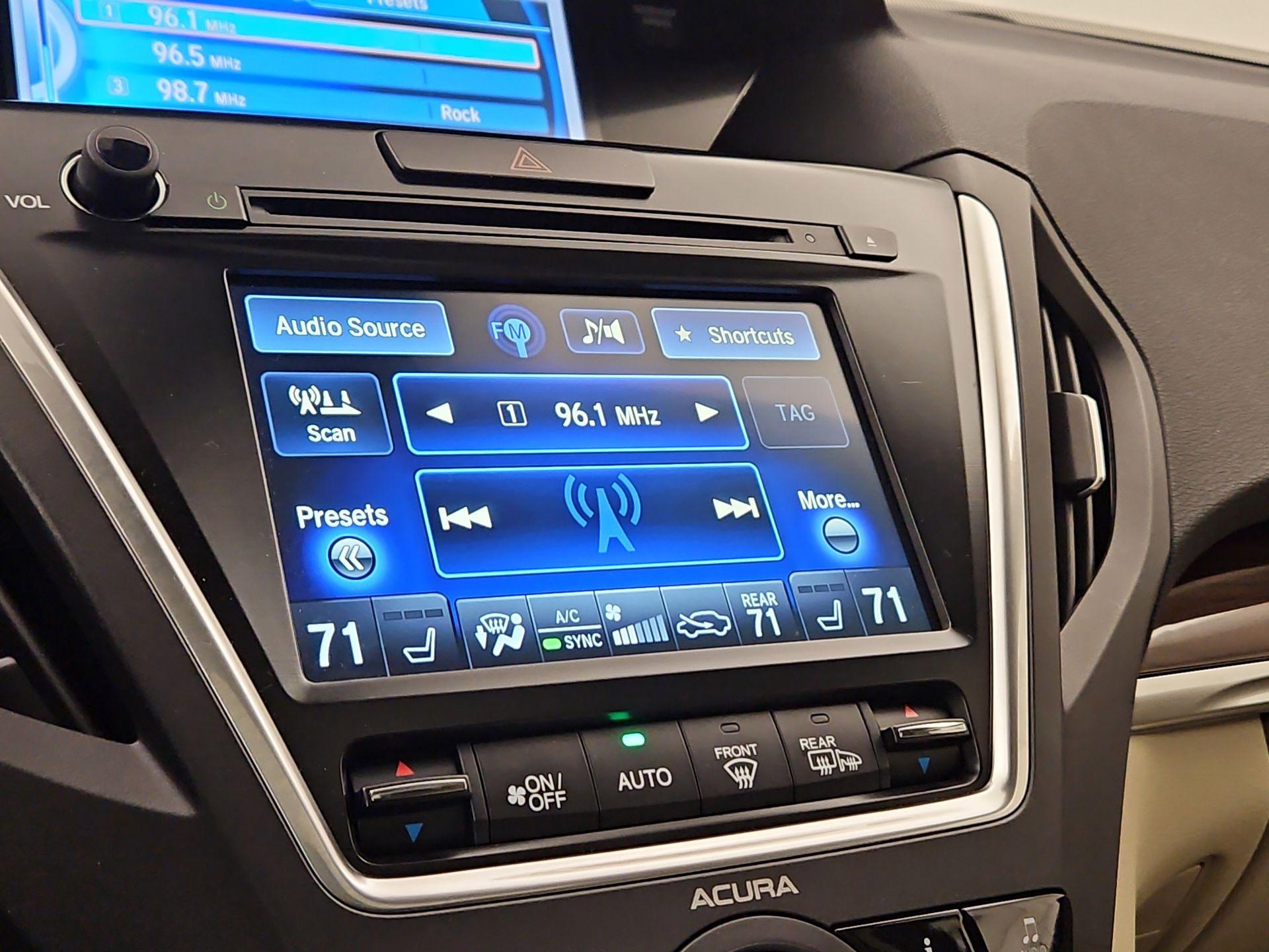 Thumbnail: 2016 Acura MDX - 16