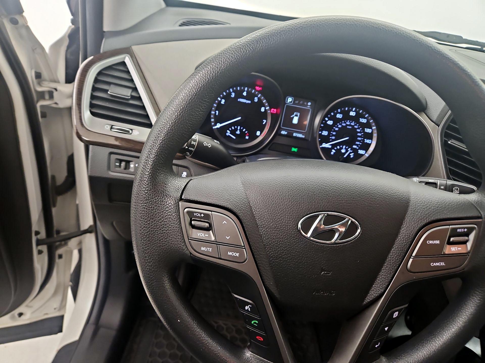 Thumbnail: 2018 Hyundai Santa Fe - 10