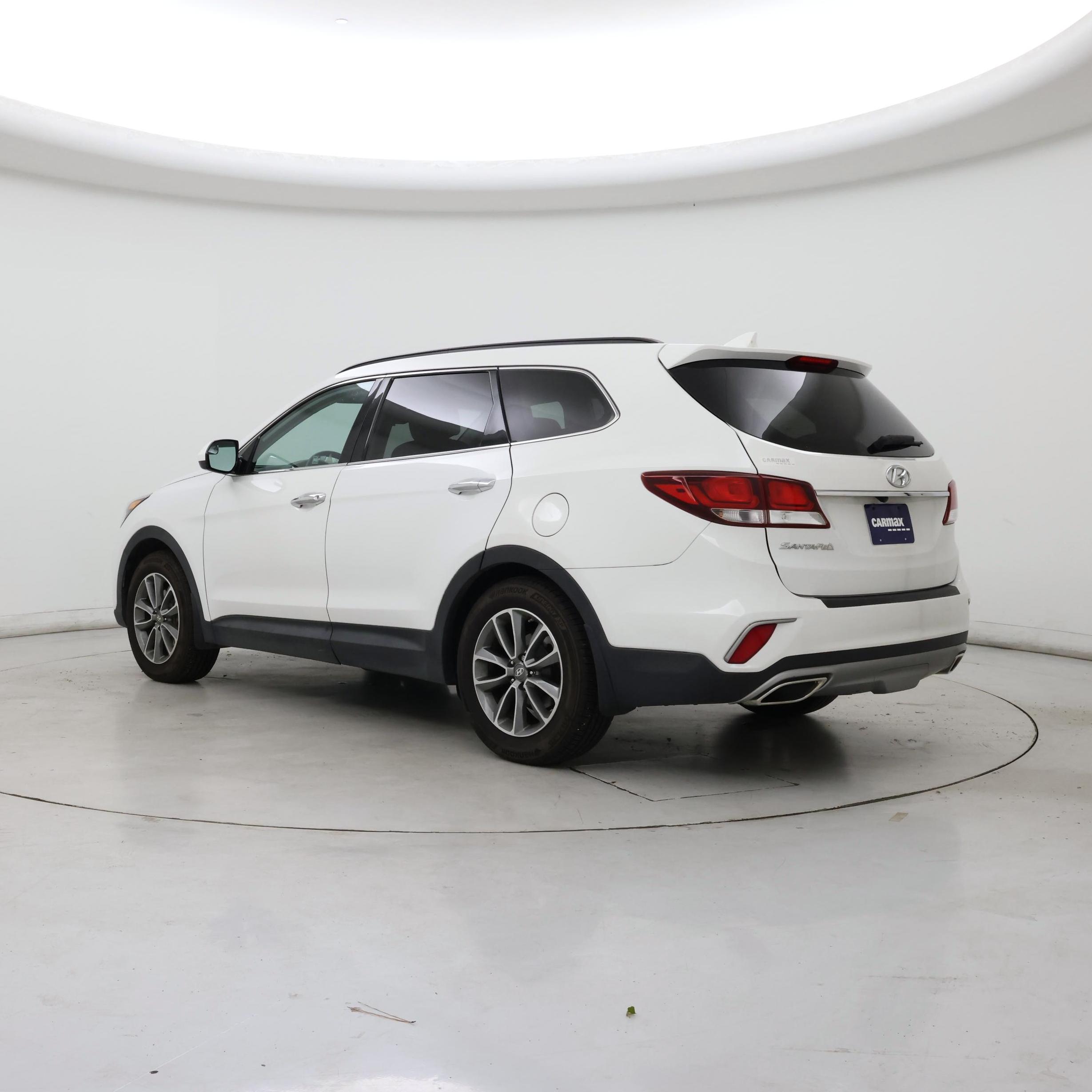 Thumbnail: 2018 Hyundai Santa Fe - 2