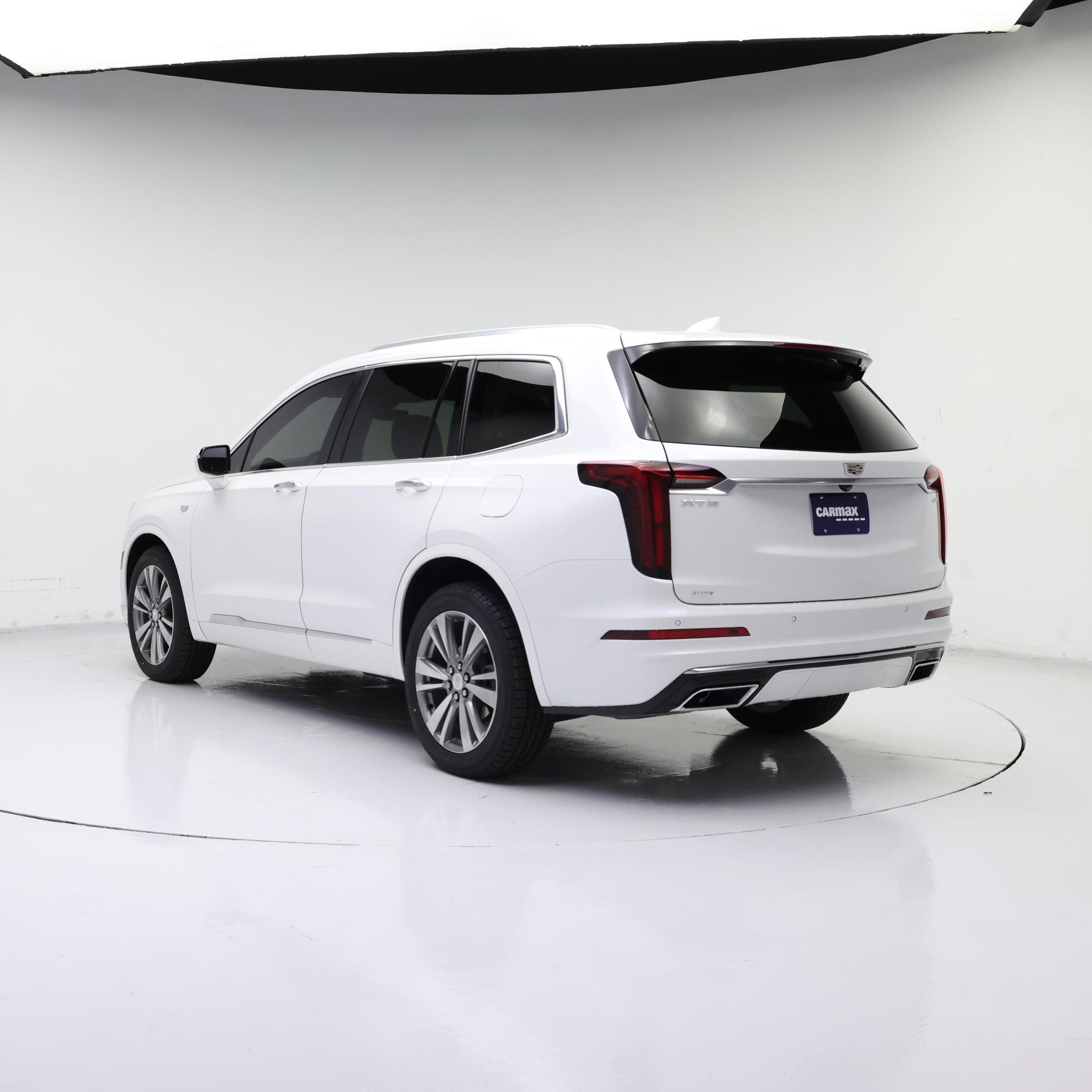 Thumbnail: 2022 Cadillac XT6 - 2