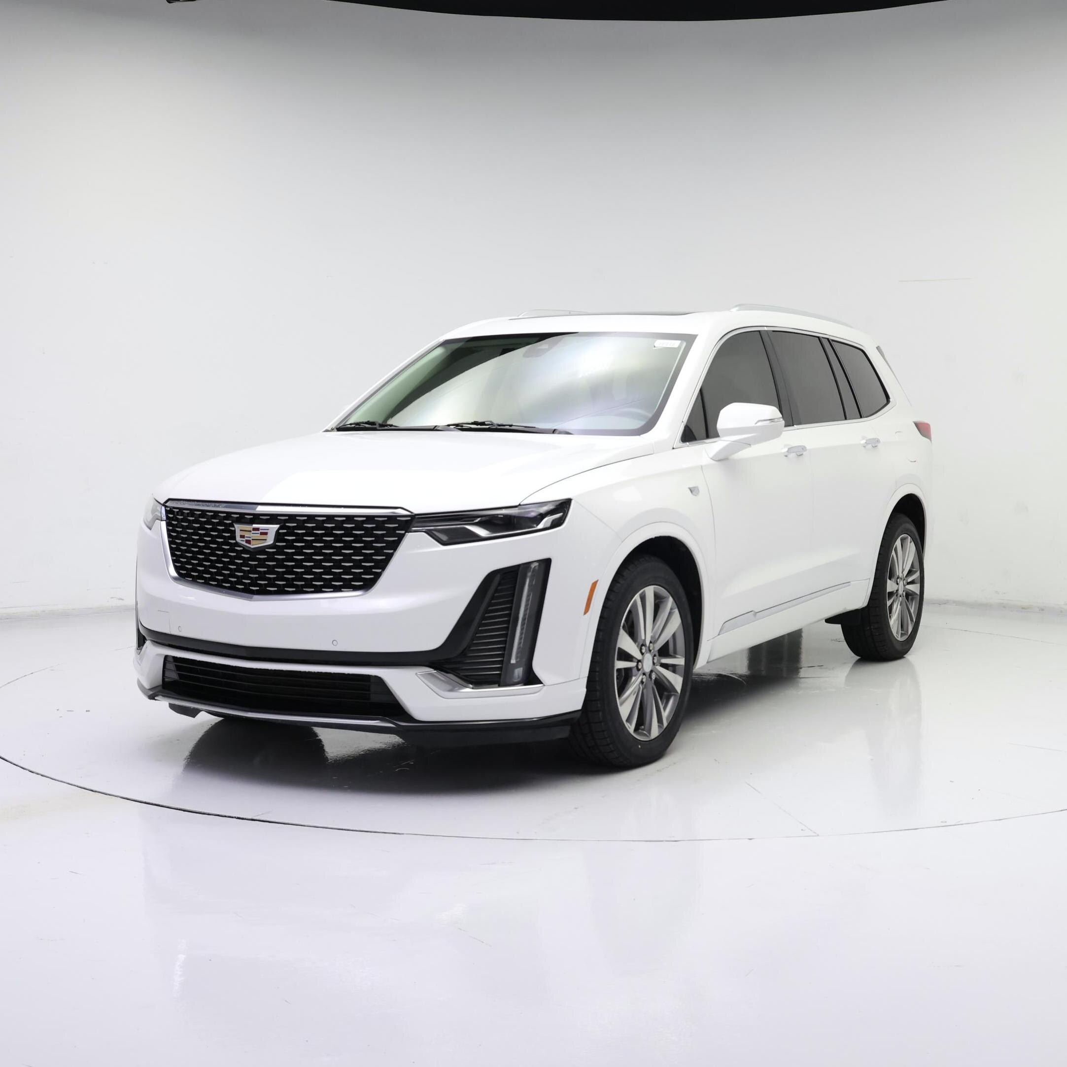 Thumbnail: 2022 Cadillac XT6 - 4